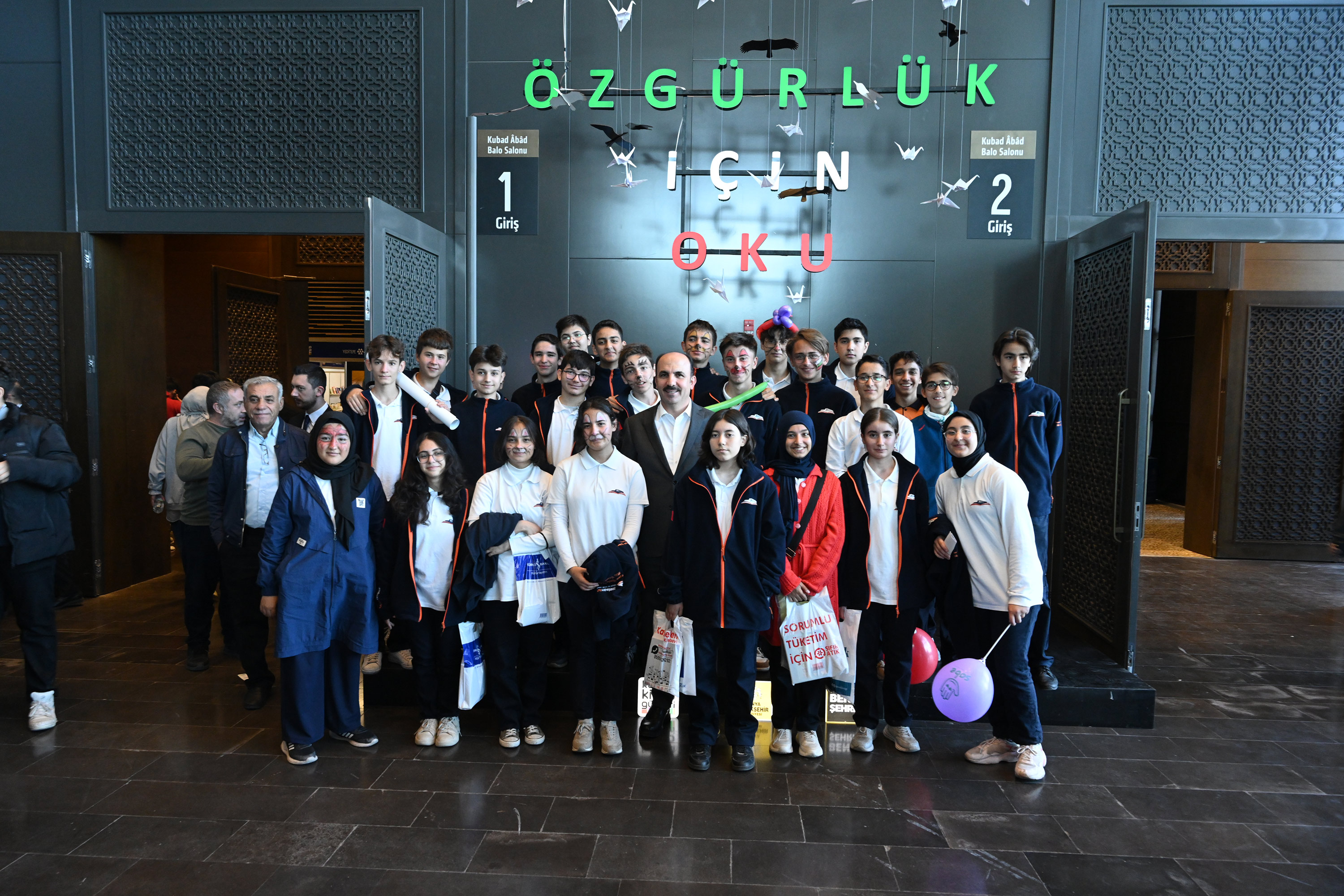 BAŞKAN ALTAY TÜM KİTAPSEVERLERİ 12. KONYA KİTAP GÜNLERİ’NE DAVET ETTİ