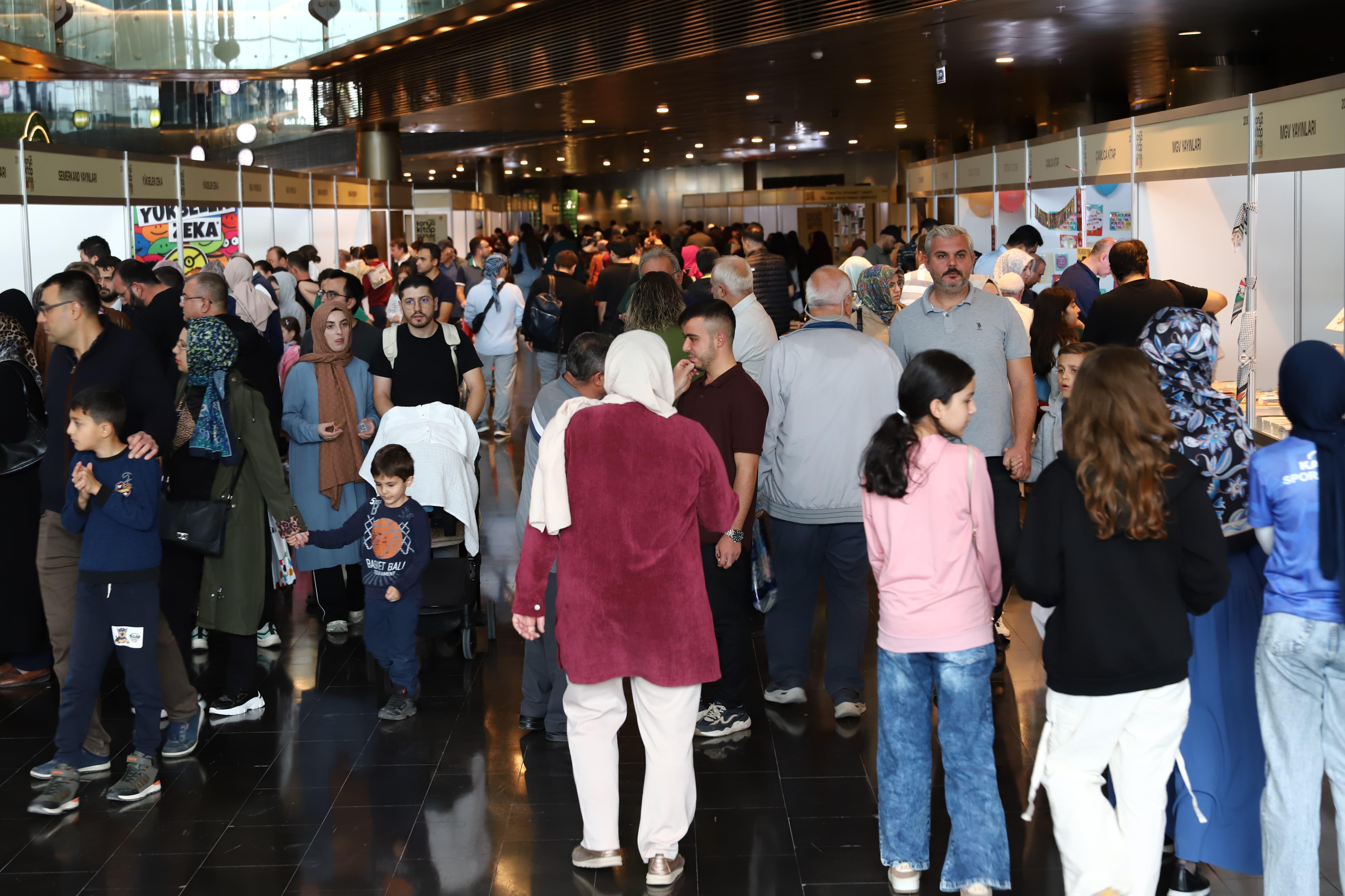 BAŞKAN ALTAY TÜM KİTAPSEVERLERİ 12. KONYA KİTAP GÜNLERİ’NE DAVET ETTİ