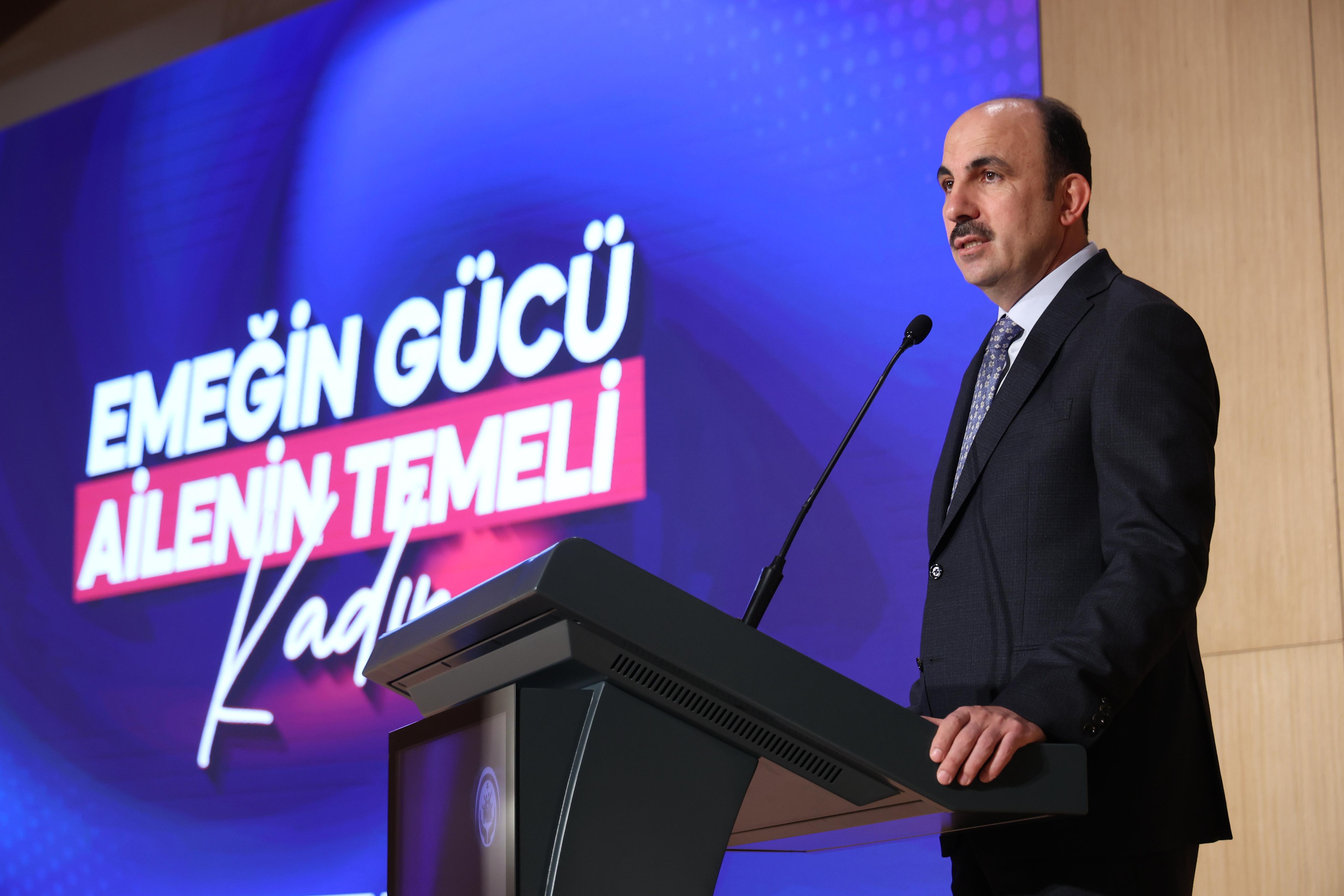 BAŞKAN ALTAY “AİLE YILI” KAPSAMINDA İLÇELERDEN GELEN HANIMLARLA BULUŞTU