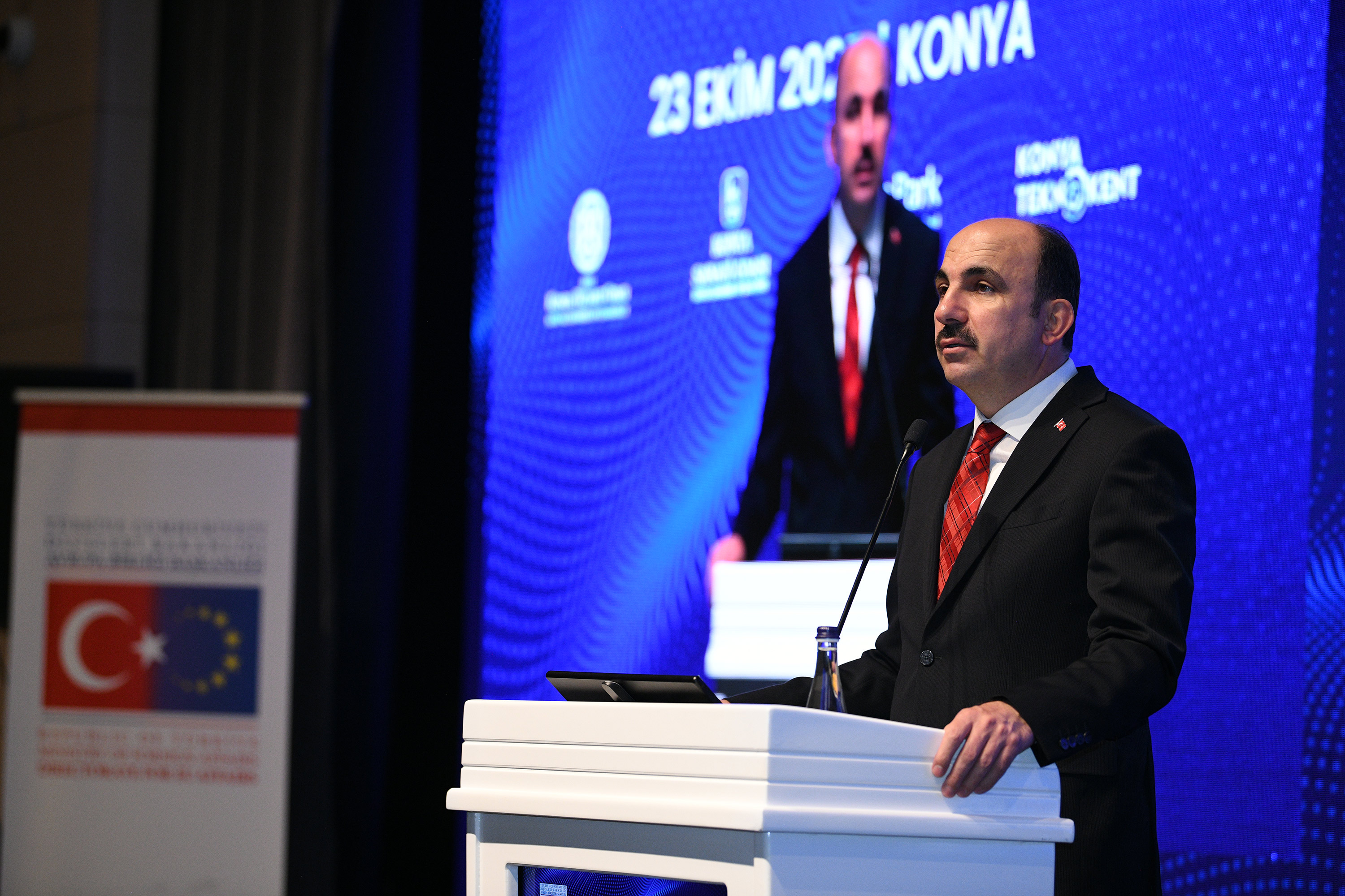 KONYA’DA “YEŞİL GELECEK VE DİJİTAL DÖNÜŞÜM İÇİN YEREL FIRSATLAR KONFERANSI” YAPILDI