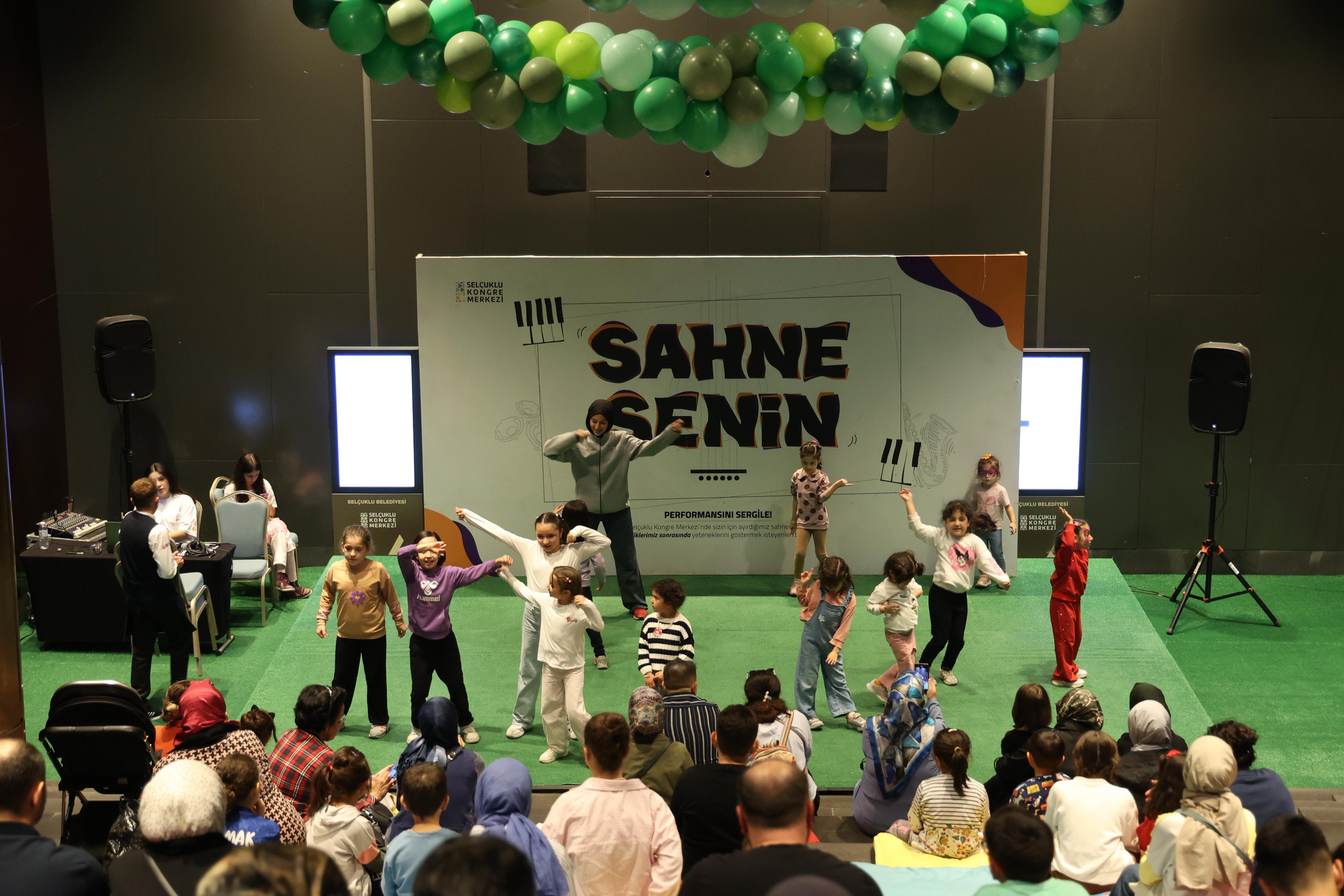 BAŞKAN ALTAY 12. KONYA KİTAP GÜNLERİ’NE KATILAN KİTAPSEVERLERE TEŞEKKÜR ETTİ