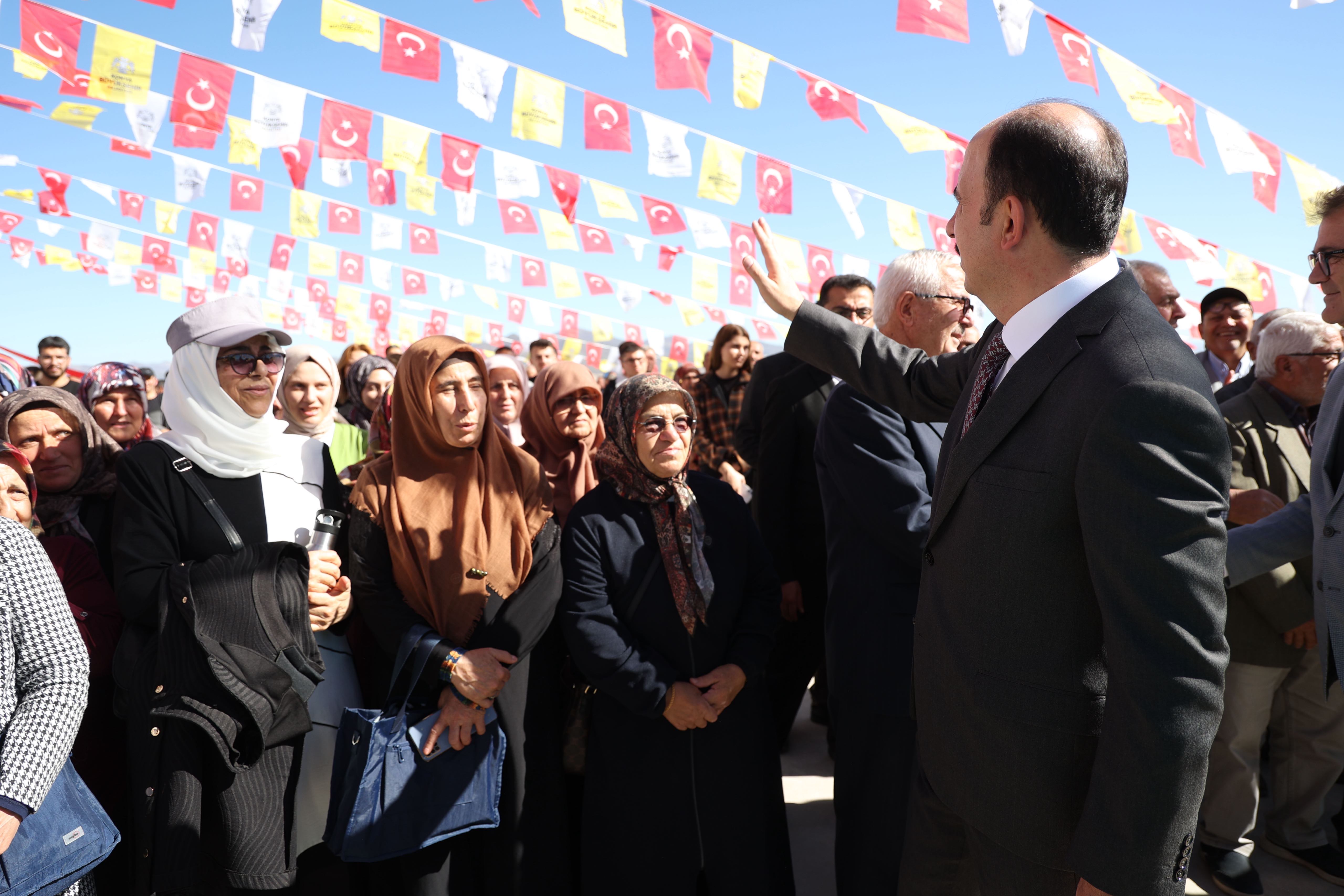 BAŞKAN ALTAY SEYDİŞEHİR’E KAZANDIRILAN 65 MİLYON LİRALIK SU YUMUŞATMA TESİSİNİ AÇTI