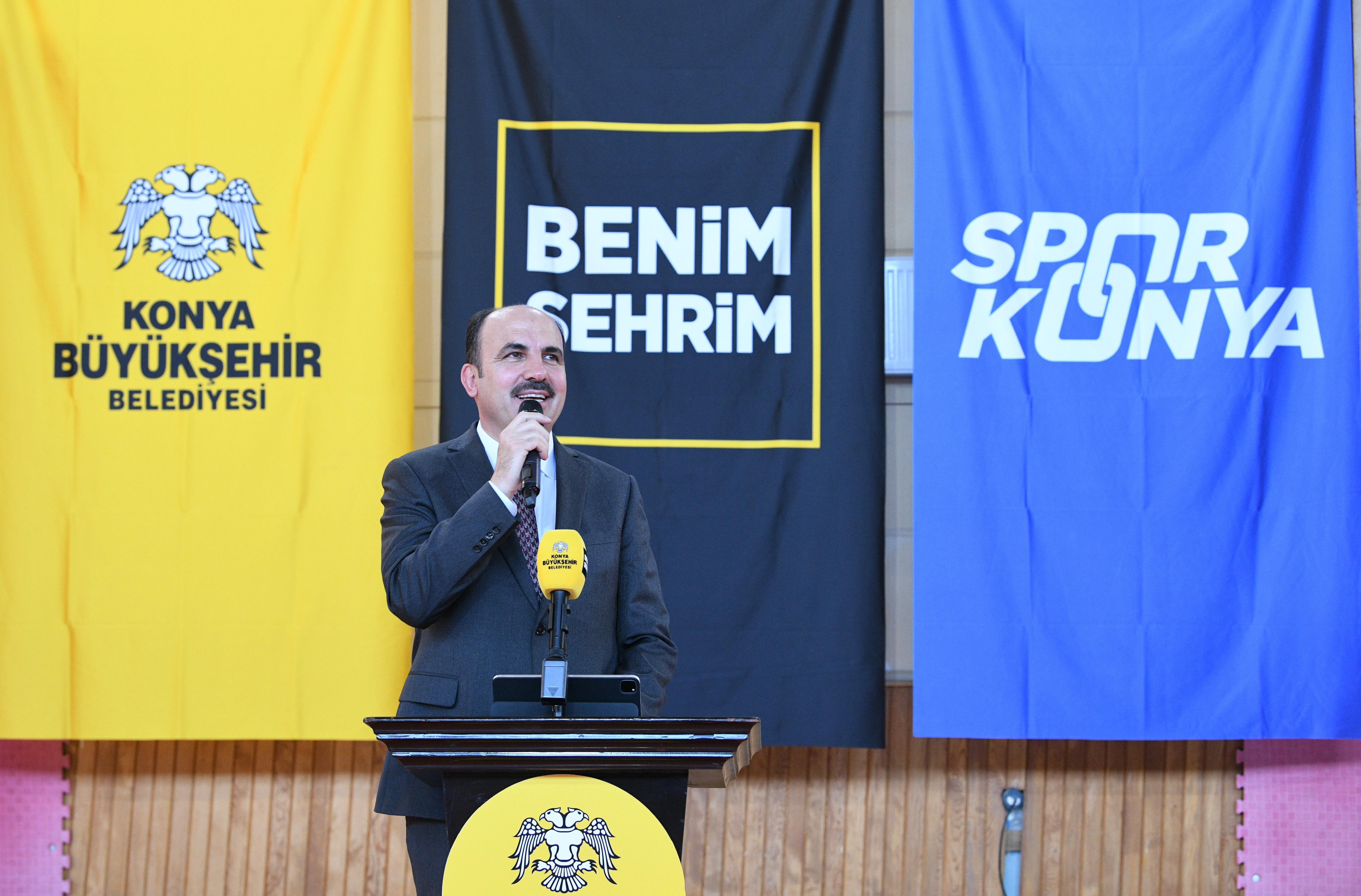 BAŞKAN ALTAY BEYŞEHİR’DE SPOR OKULLARI DÖNEM AÇILIŞINDA ÖĞRENCİLERLE BULUŞTU