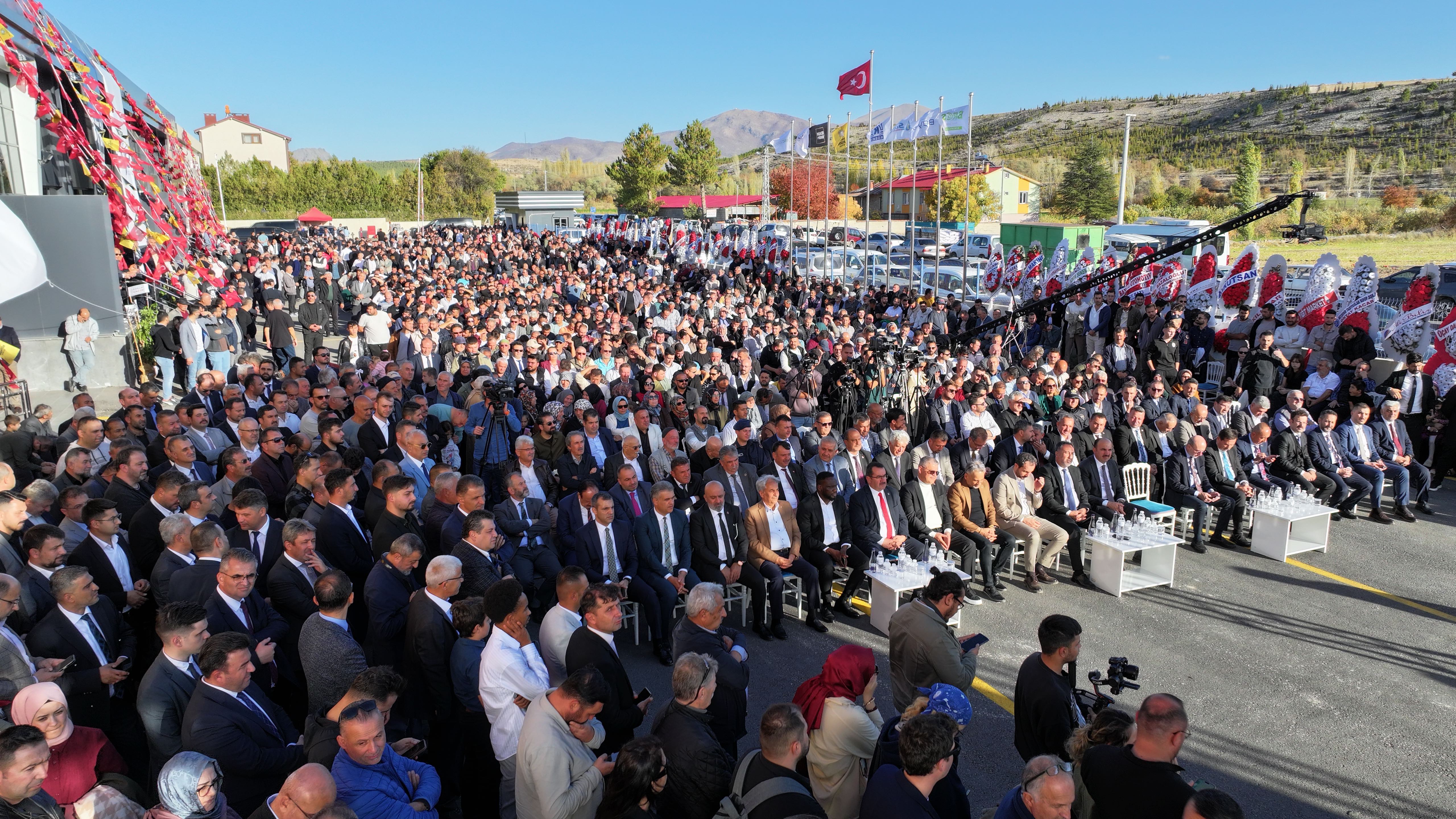 BAŞKAN ALTAY, BEYSU’NUN 1 MİLYAR 130 MİLYONLUK DEV TESİSİNİ HİZMETE AÇTI