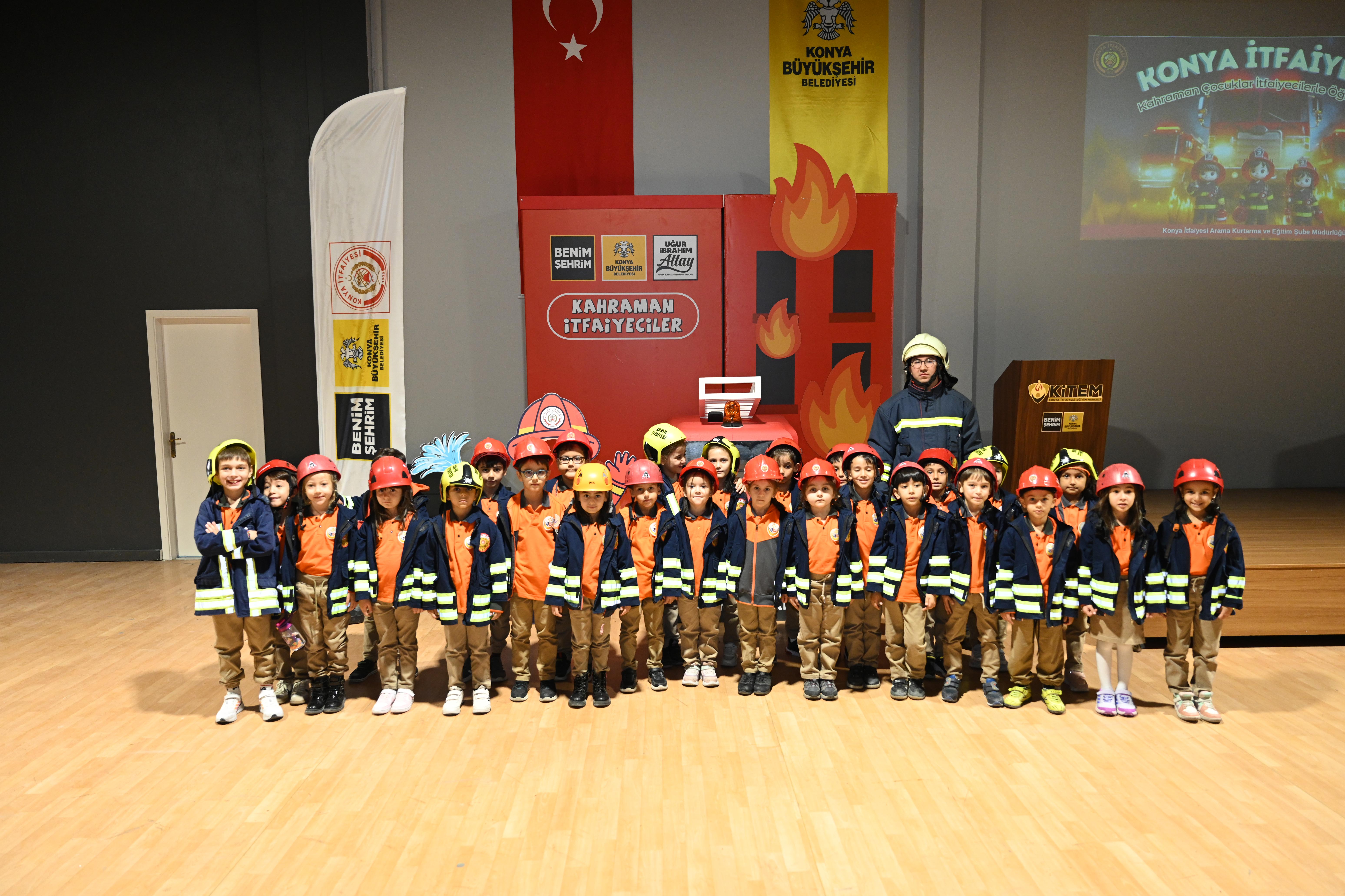 KONYA BÜYÜKŞEHİR 31 İLÇEDEKİ TÜM 1. SINIF ÖĞRENCİLERİNE İTFAİYE BİLİNCİ KAZANDIRIYOR