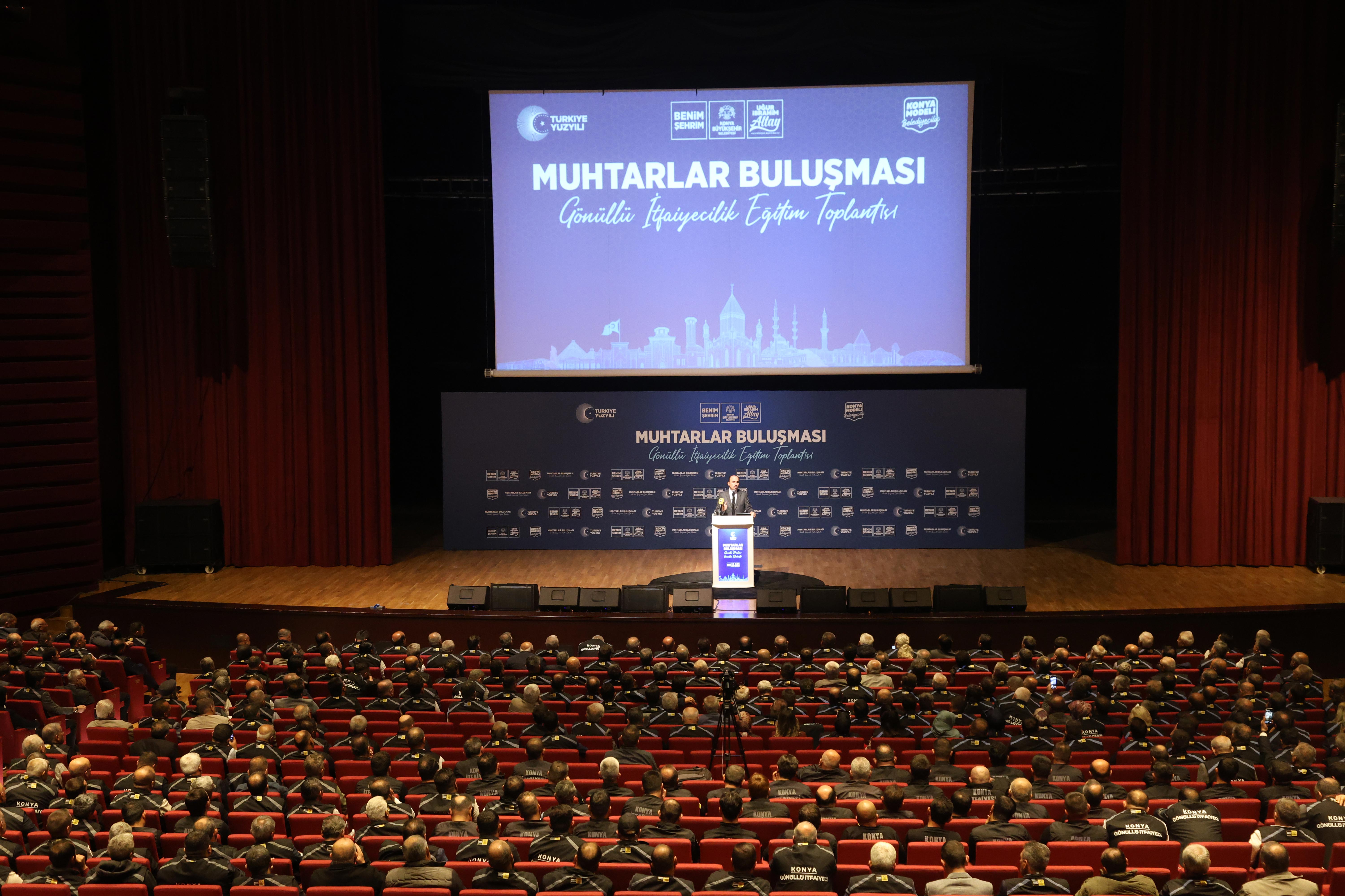 BAŞKAN ALTAY: “MUHTARLARIMIZLA HANGİ YOLA ÇIKTIYSAK ALLAH’IN İZNİYLE ONU BAŞARDIK”