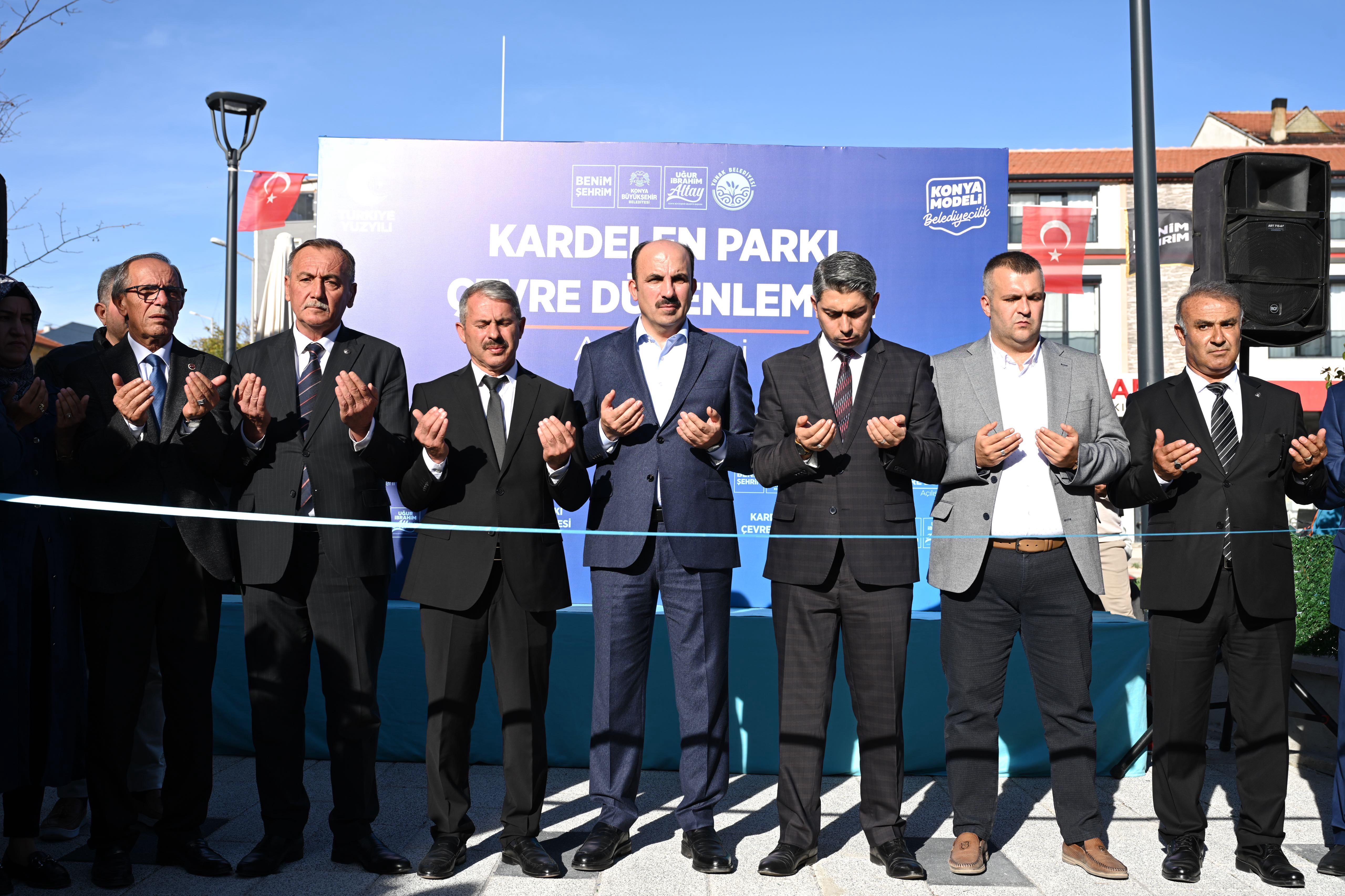 BAŞKAN ALTAY YUNAK’A KAZANDIRILAN PARKIN AÇILIŞINI YAPTI, GENÇLERLE BULUŞTU