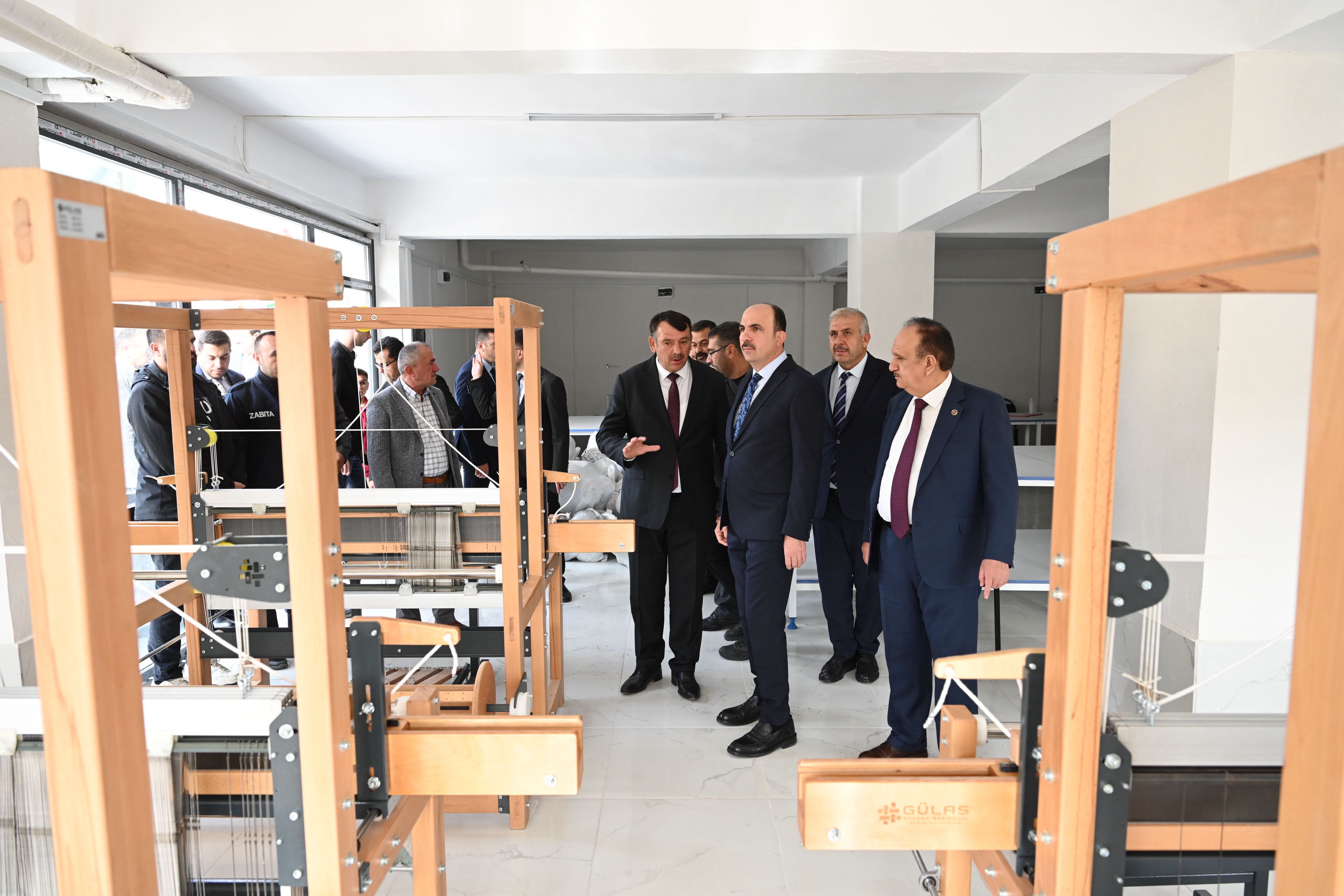 BAŞKAN ALTAY HADİM’DE YATIRIM İNCELEMESİ YAPARAK ZİYARETLER GERÇEKLEŞTİRDİ