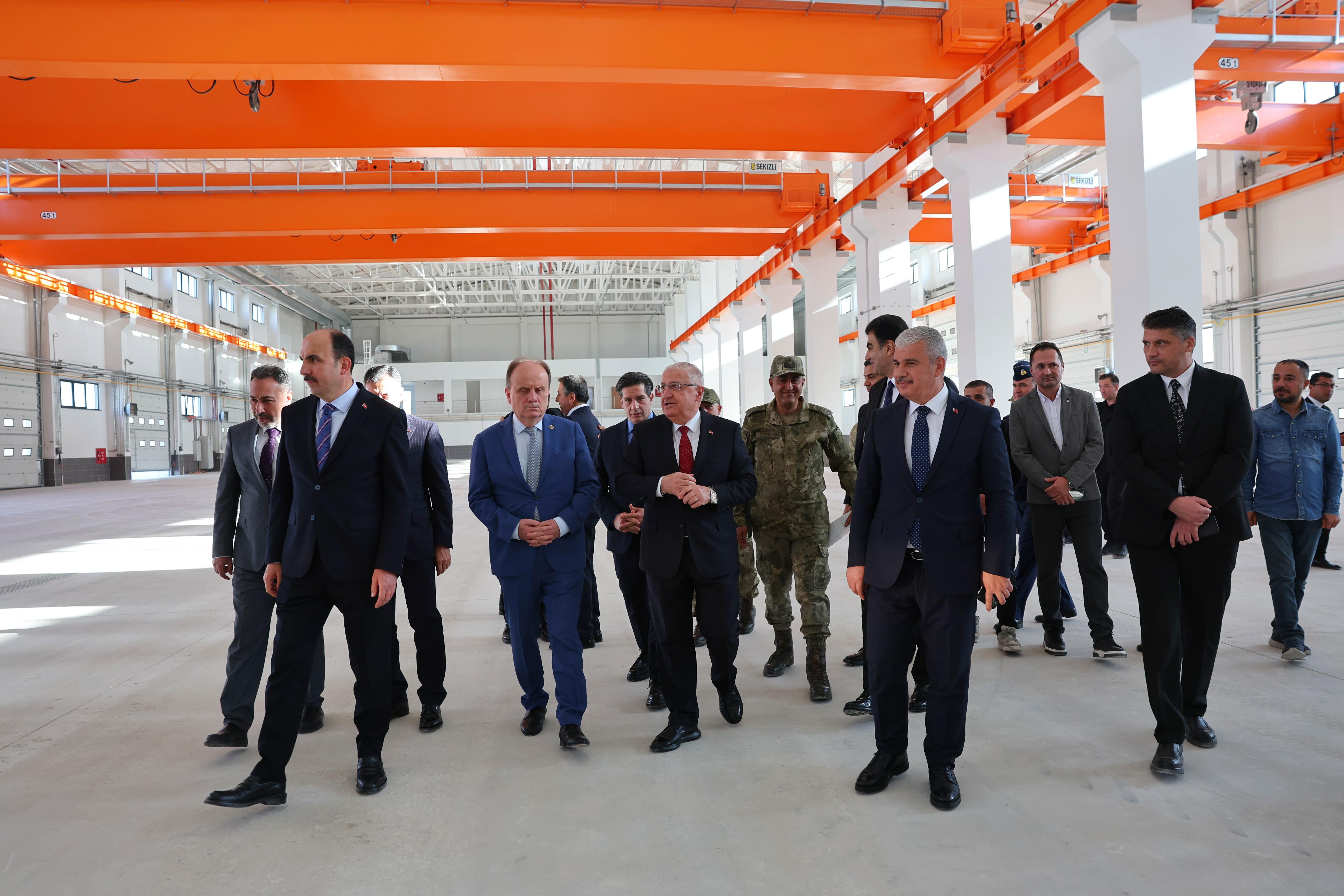 MİLLİ SAVUNMA BAKANI GÜLER BAŞKAN ALTAY’I ZİYARET ETTİ