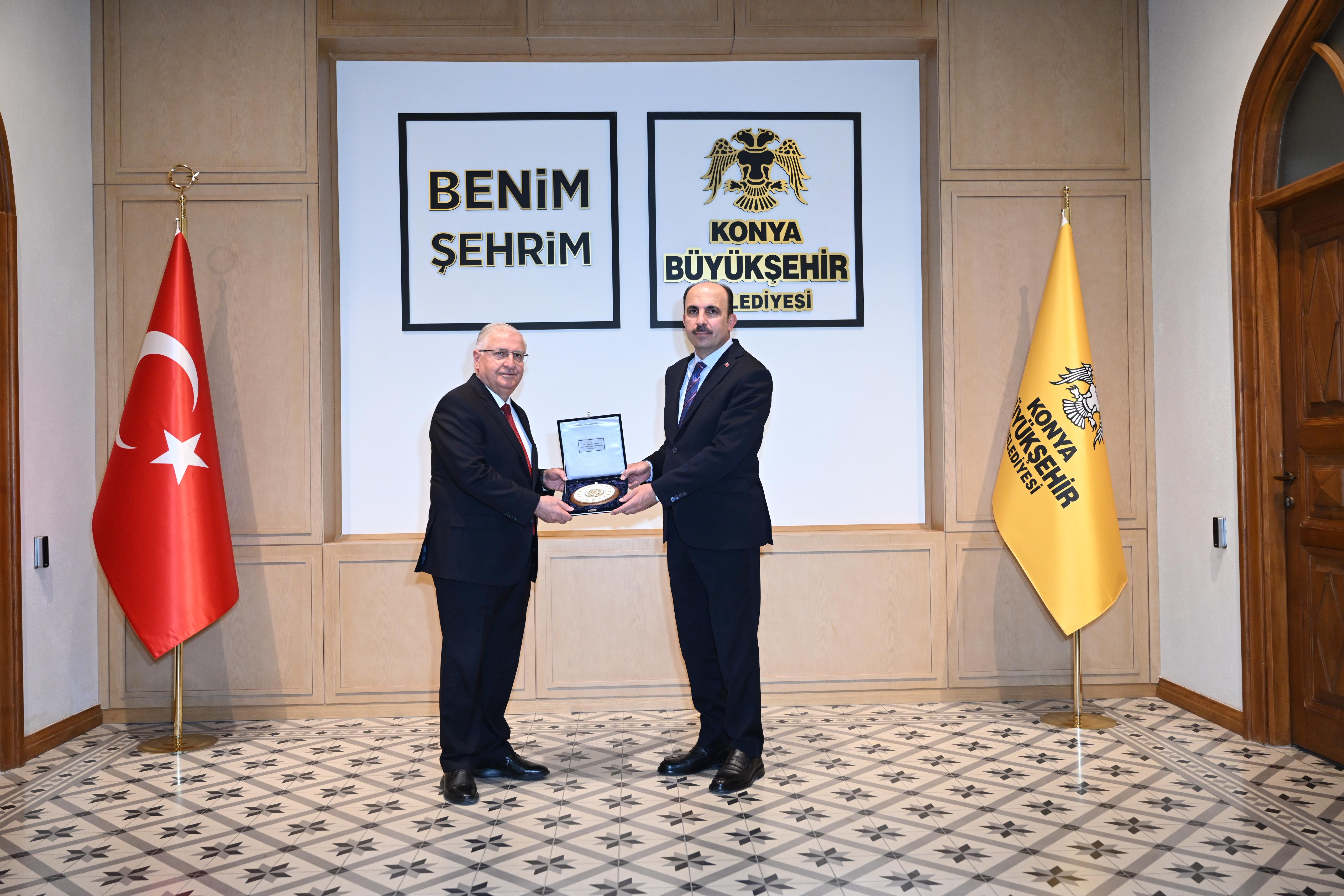 MİLLİ SAVUNMA BAKANI GÜLER BAŞKAN ALTAY’I ZİYARET ETTİ