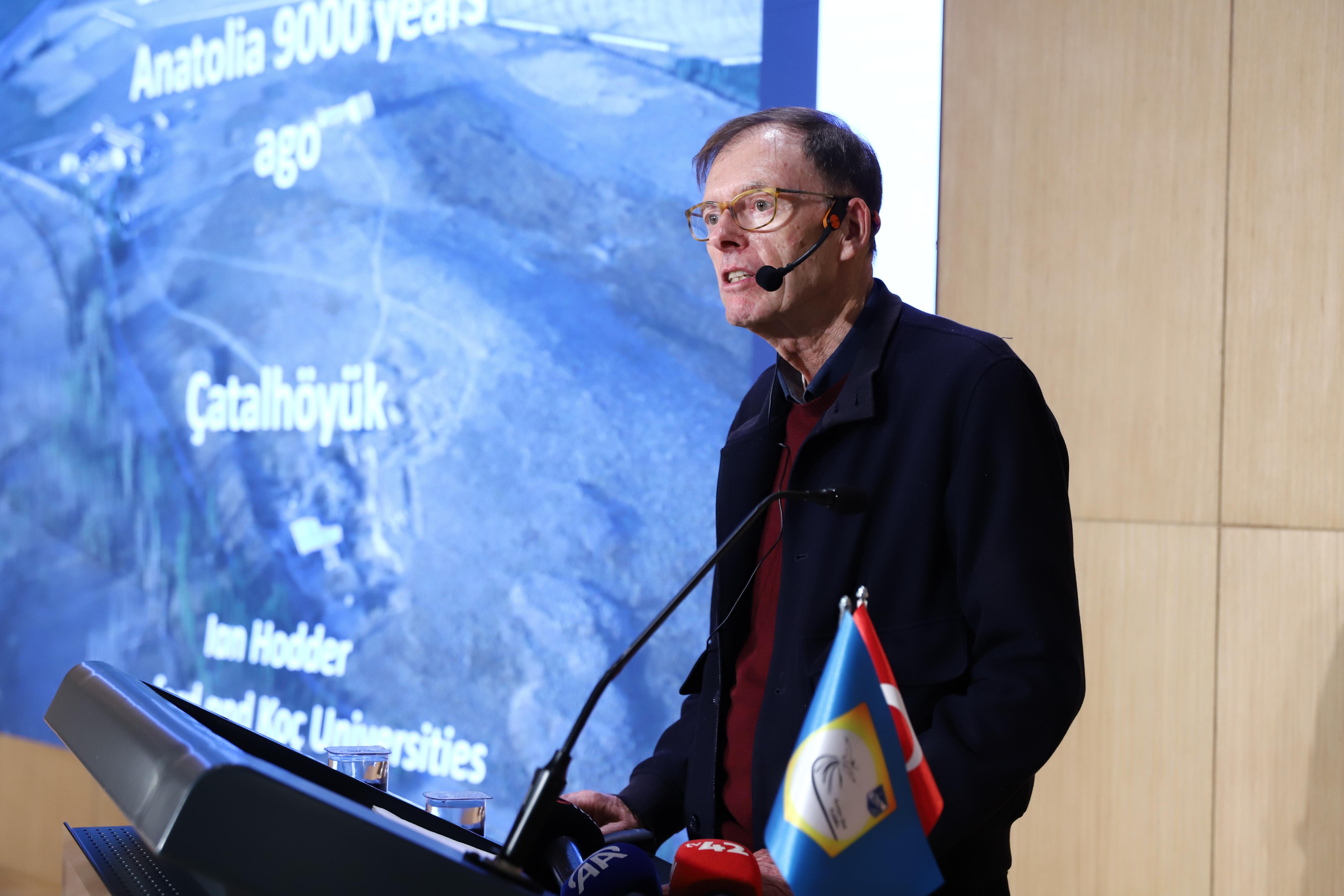 KONYA BÜYÜKŞEHİR, TURİZM BULUŞMALARINDA ÇATALHÖYÜK’ÜN ESKİ KAZI BAŞKANI PROF. HODDER’İ AĞIRLADI