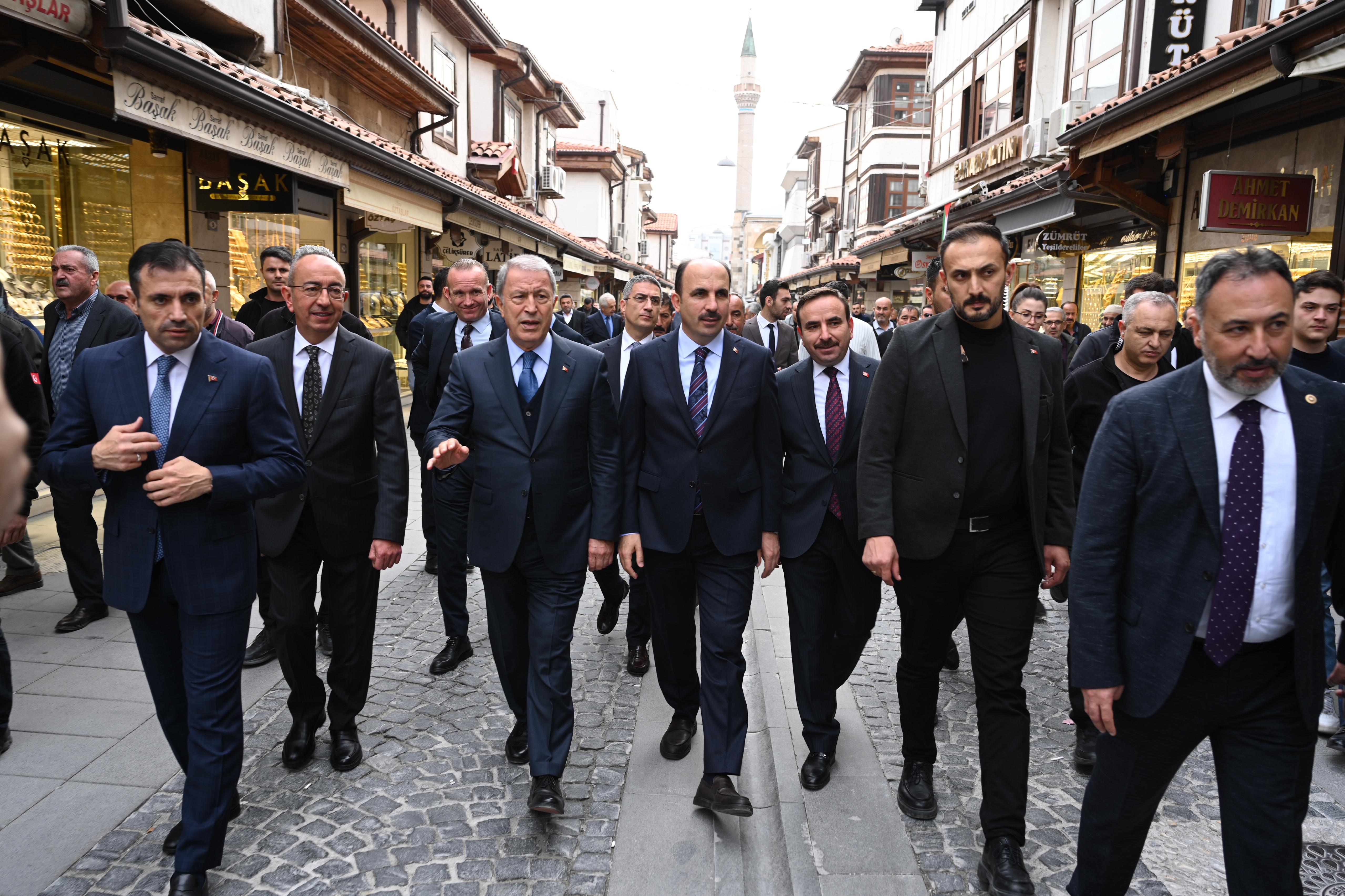 TBMM MİLLİ SAVUNMA KOMİSYONU BAŞKANI AKAR BAŞKAN ALTAY’I ZİYARET ETTİ