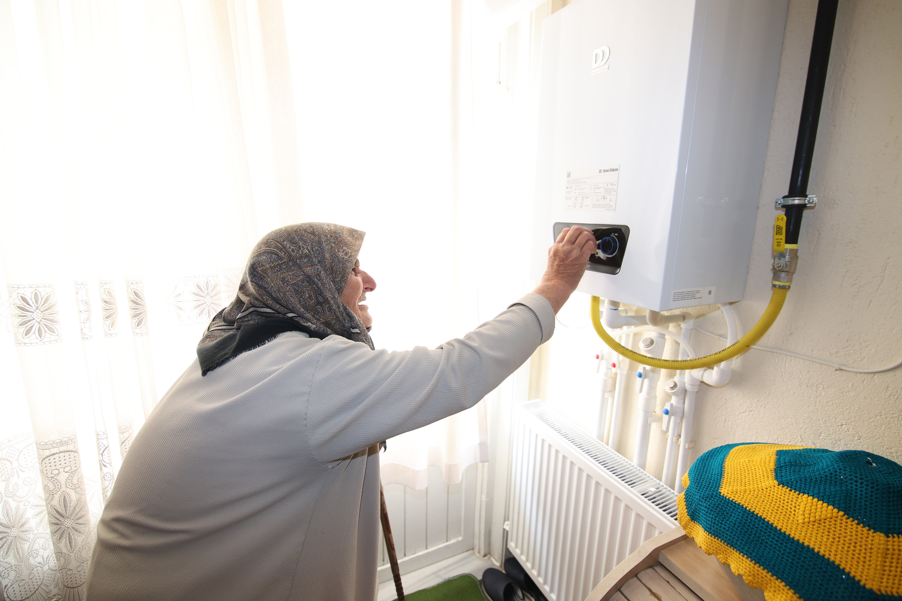 BAŞKAN ALTAY ŞARTLARI UYAN HANELERE KOMBİ DESTEĞİNİN DEVAM ETTİĞİNİ AÇIKLADI