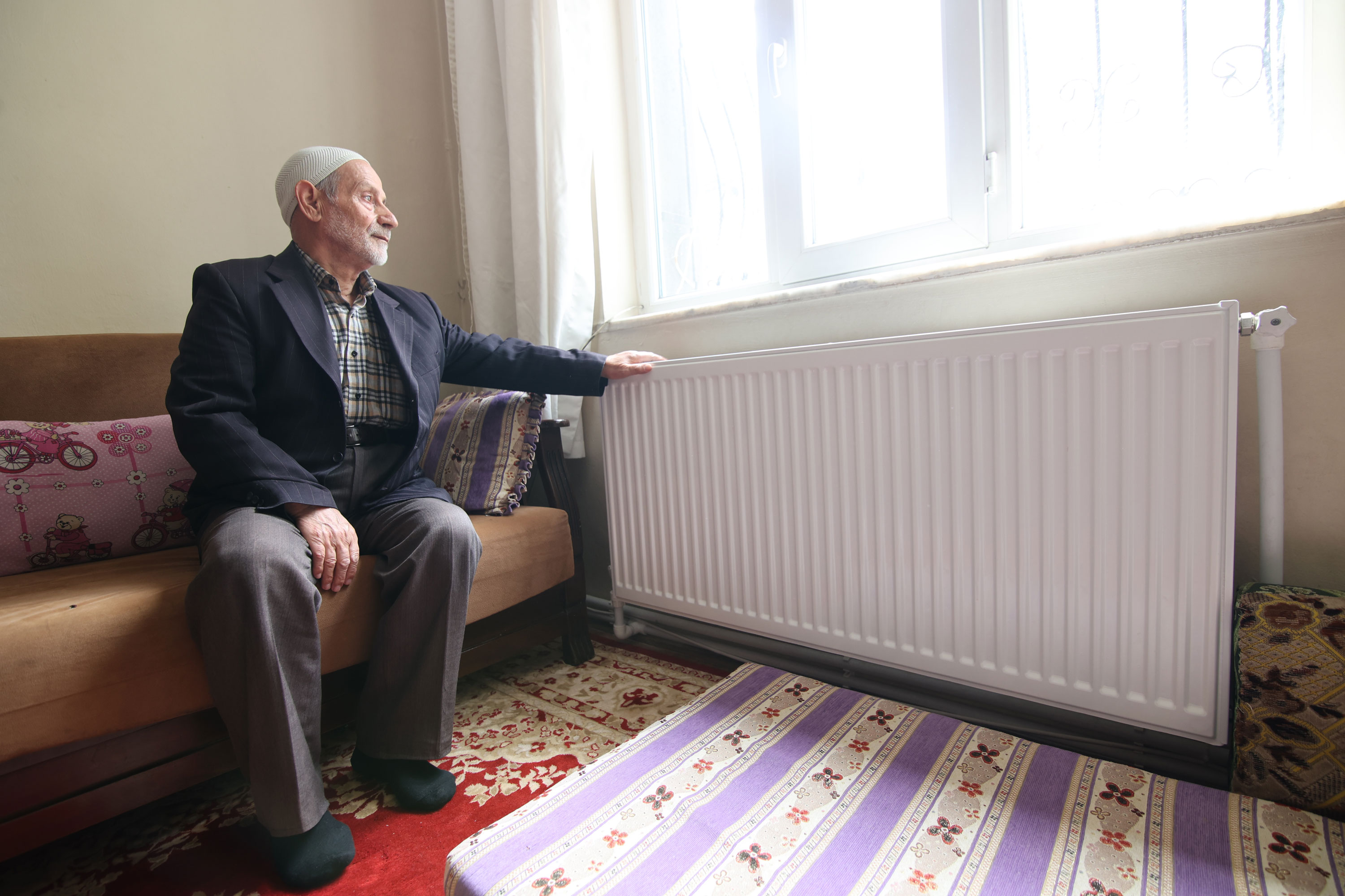 BAŞKAN ALTAY ŞARTLARI UYAN HANELERE KOMBİ DESTEĞİNİN DEVAM ETTİĞİNİ AÇIKLADI