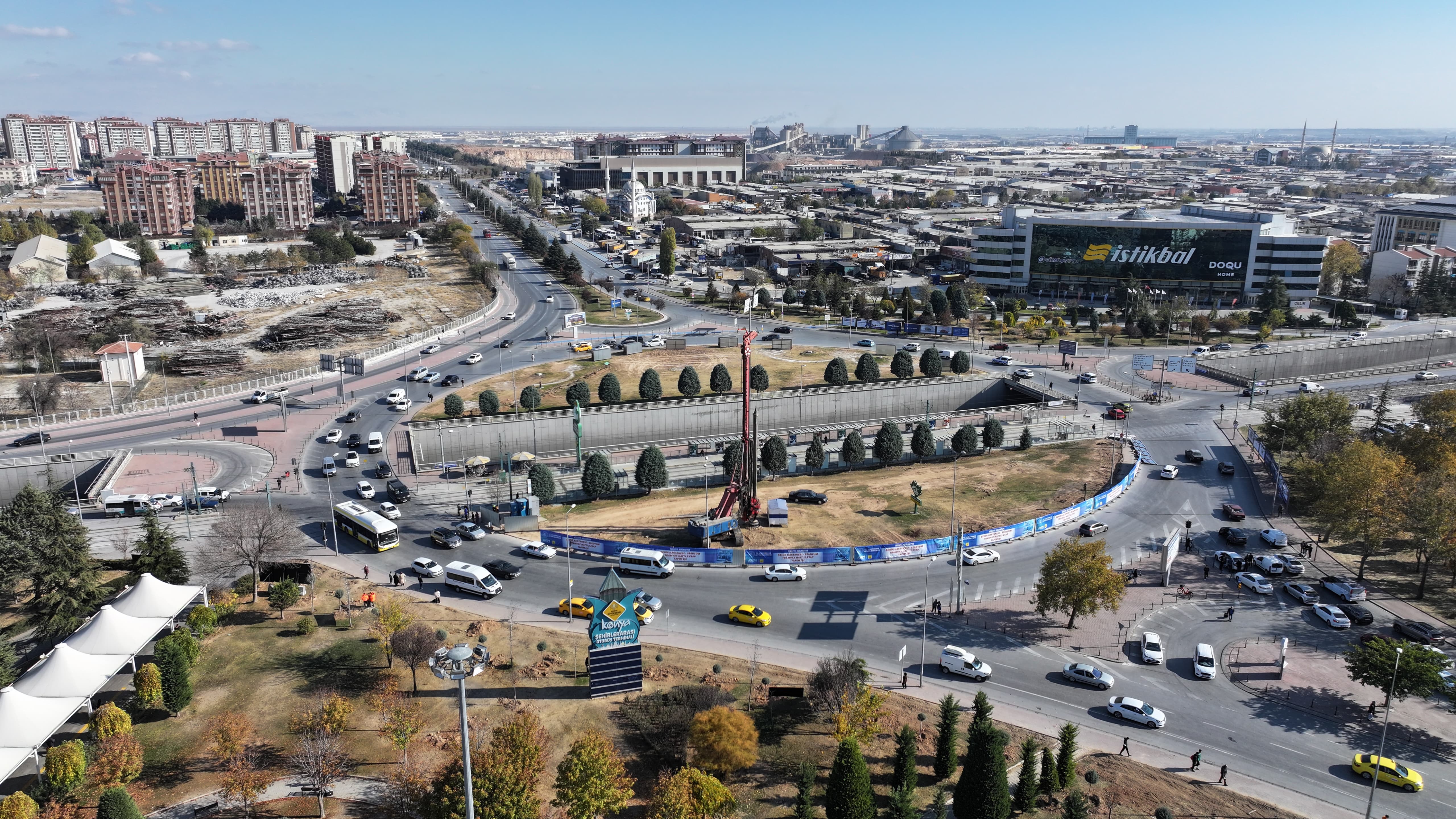 YENİ TRAMVAY HATTI KAPSAMINDA OTOGAR KAVŞAĞI’NDA DÜZENLEME ÇALIŞMASI BAŞLADI