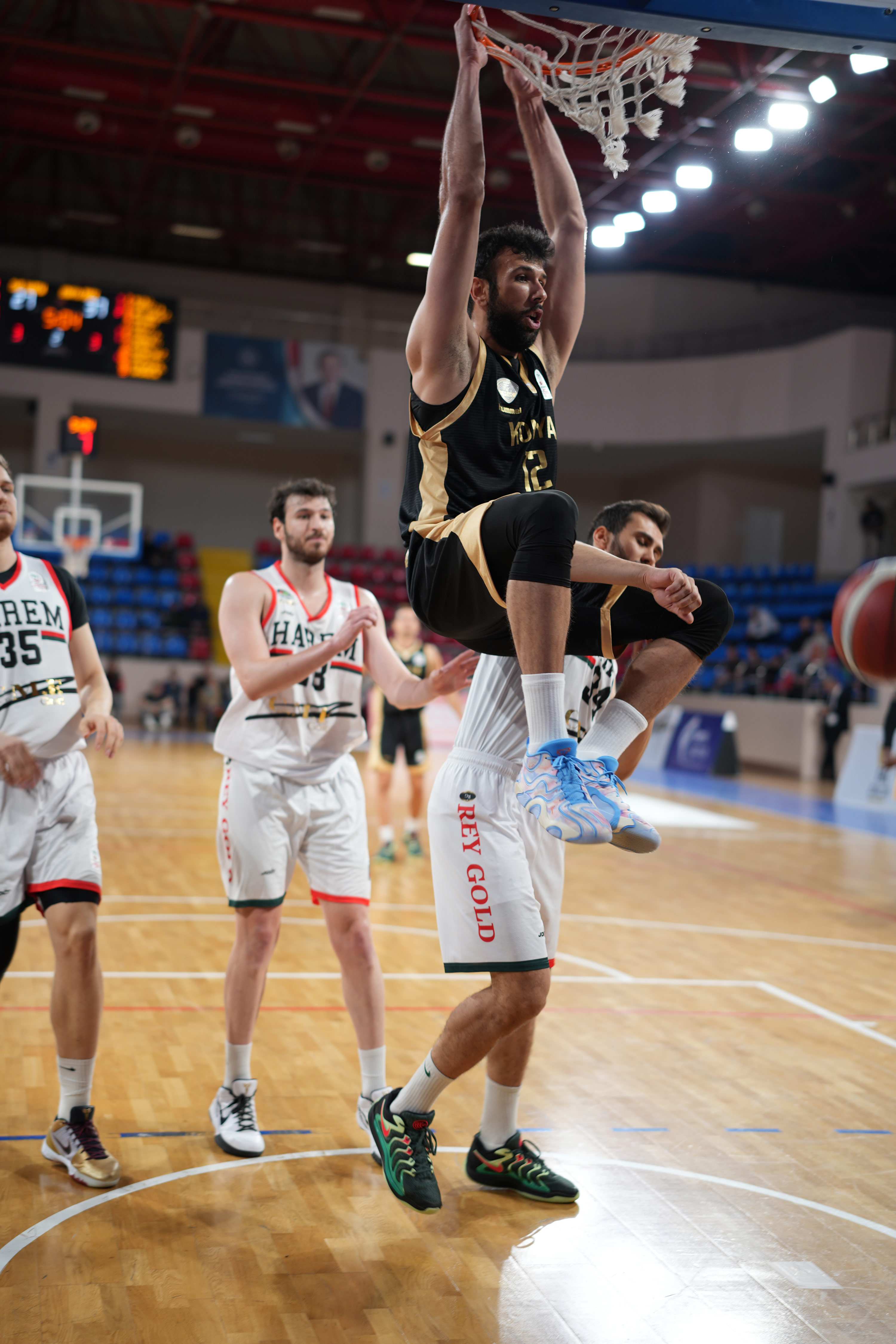 BÜYÜKŞEHİR’DEN ZİRVE YARIŞINDA DEPLASMANDA KRİTİK GALİBİYET