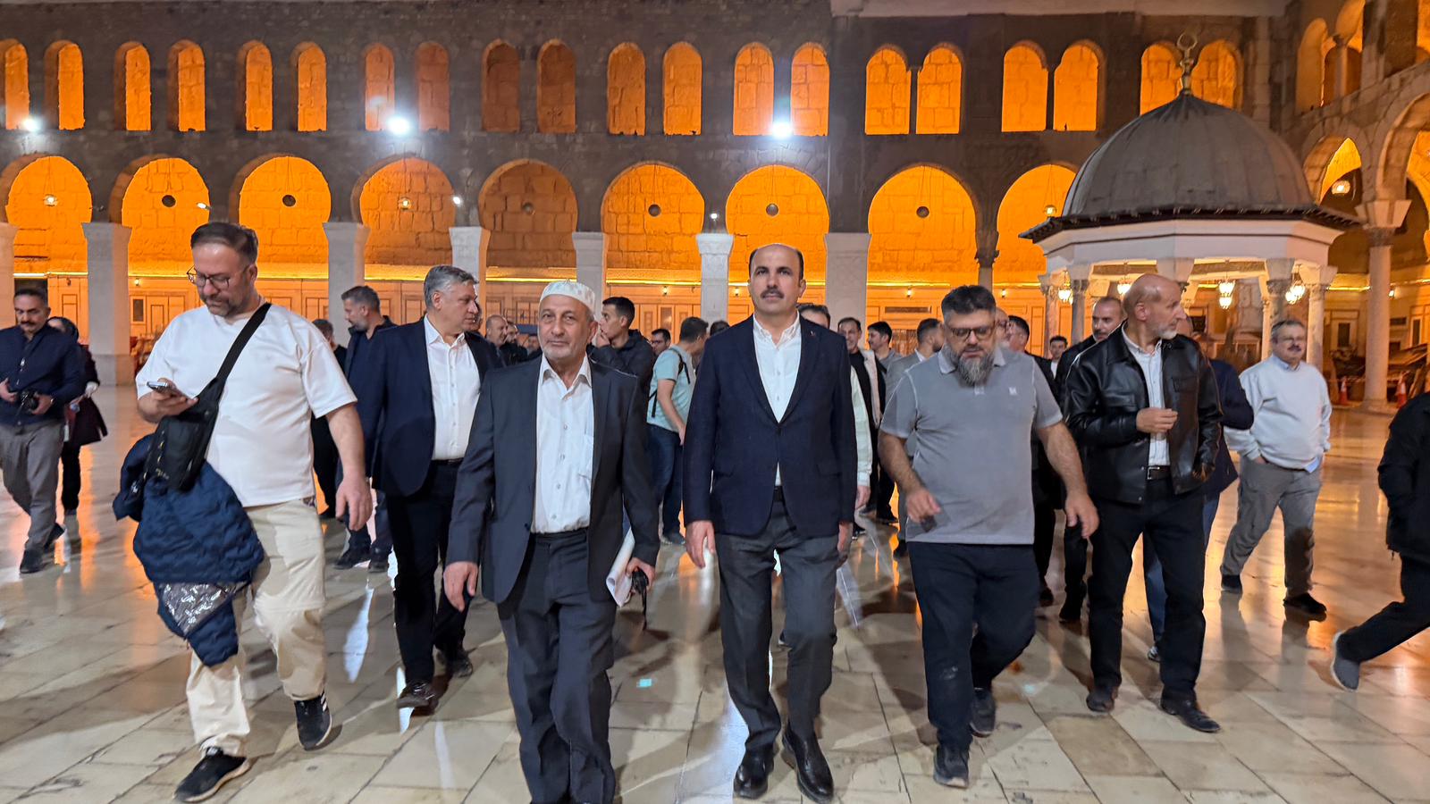 BAŞKAN ALTAY ŞAM’DA DÜZENLENEN 10. ULUSLARARASI DİNİ ARAŞTIRMALAR VE İNSAN SEMPOZYUMU’NDA KONUŞTU: “İNŞALLAH SEMPOZYUMUN 11.SİNİ GAZZE’DE, 12.SİNİ DE KUDÜS’TE YAPMAYI RABBİM BİZE GÖSTERSİN”