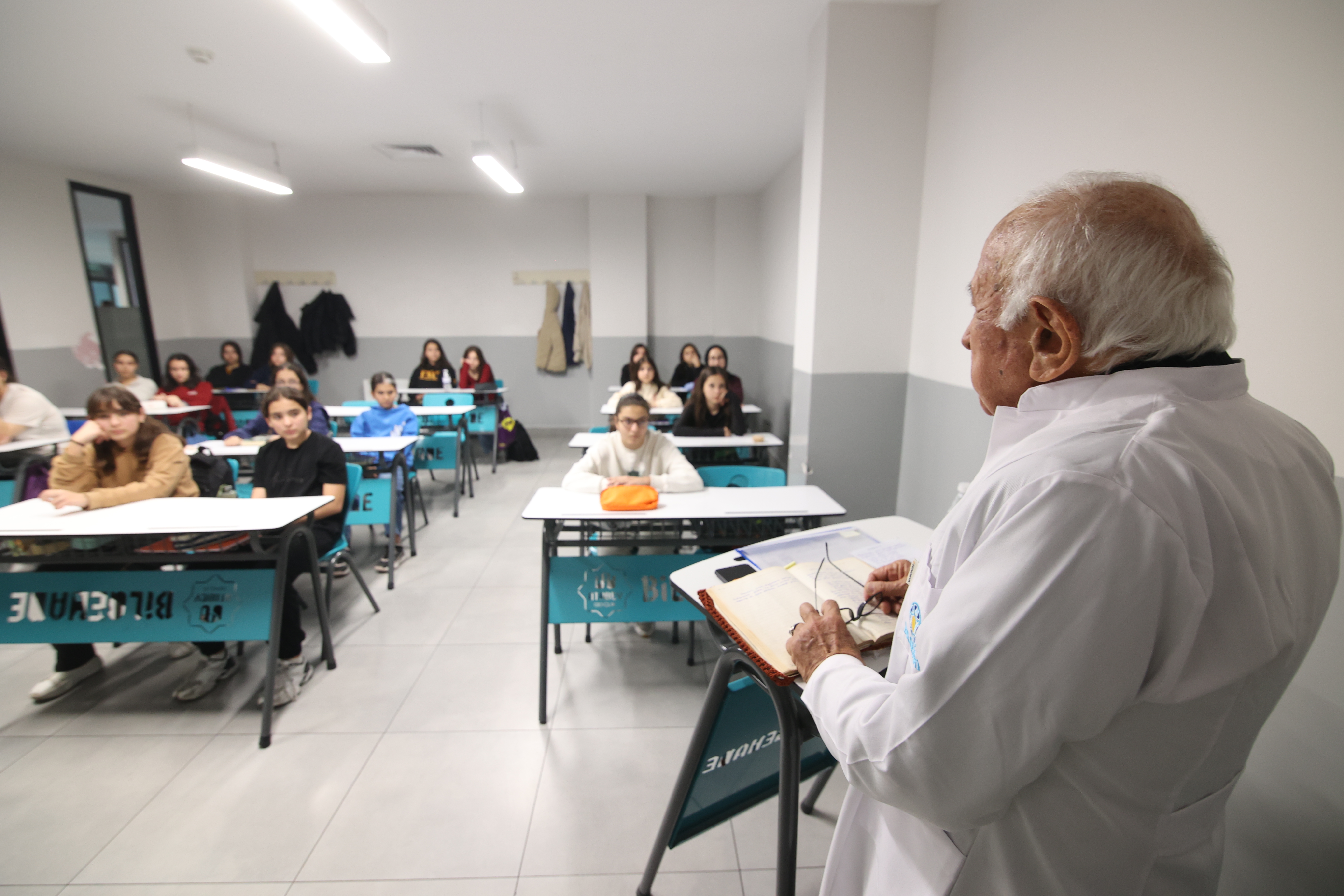 KONYA BÜYÜKŞEHİR’DEN ÖĞRETMENLER GÜNÜ’NE ÖZEL ANLAMLI BULUŞMA