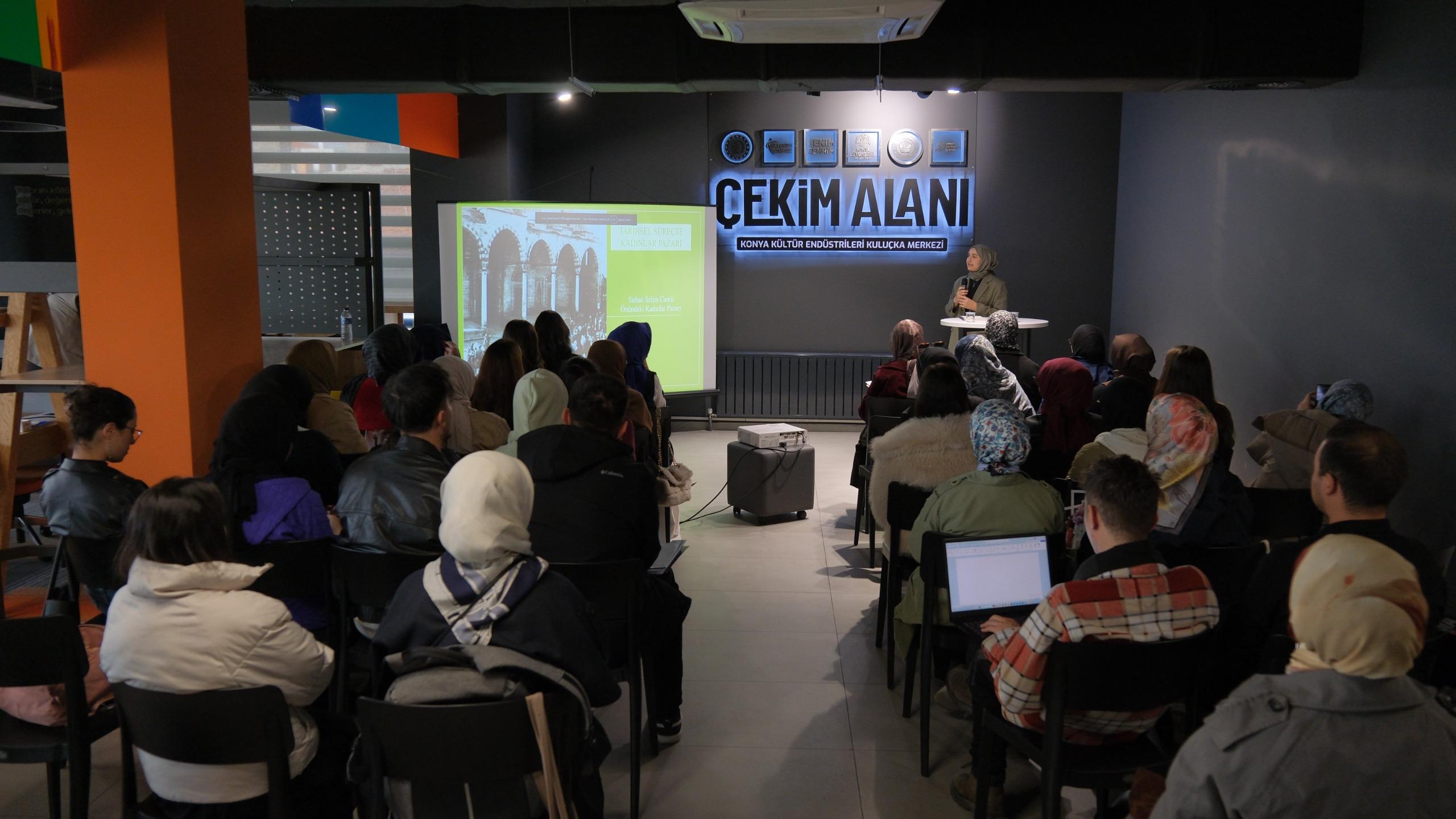 SİA’DA “MEKÂN, HAFIZA VE KADINLAR PAZARI” KİTAP GALASI GERÇEKLEŞTİRİLDİ