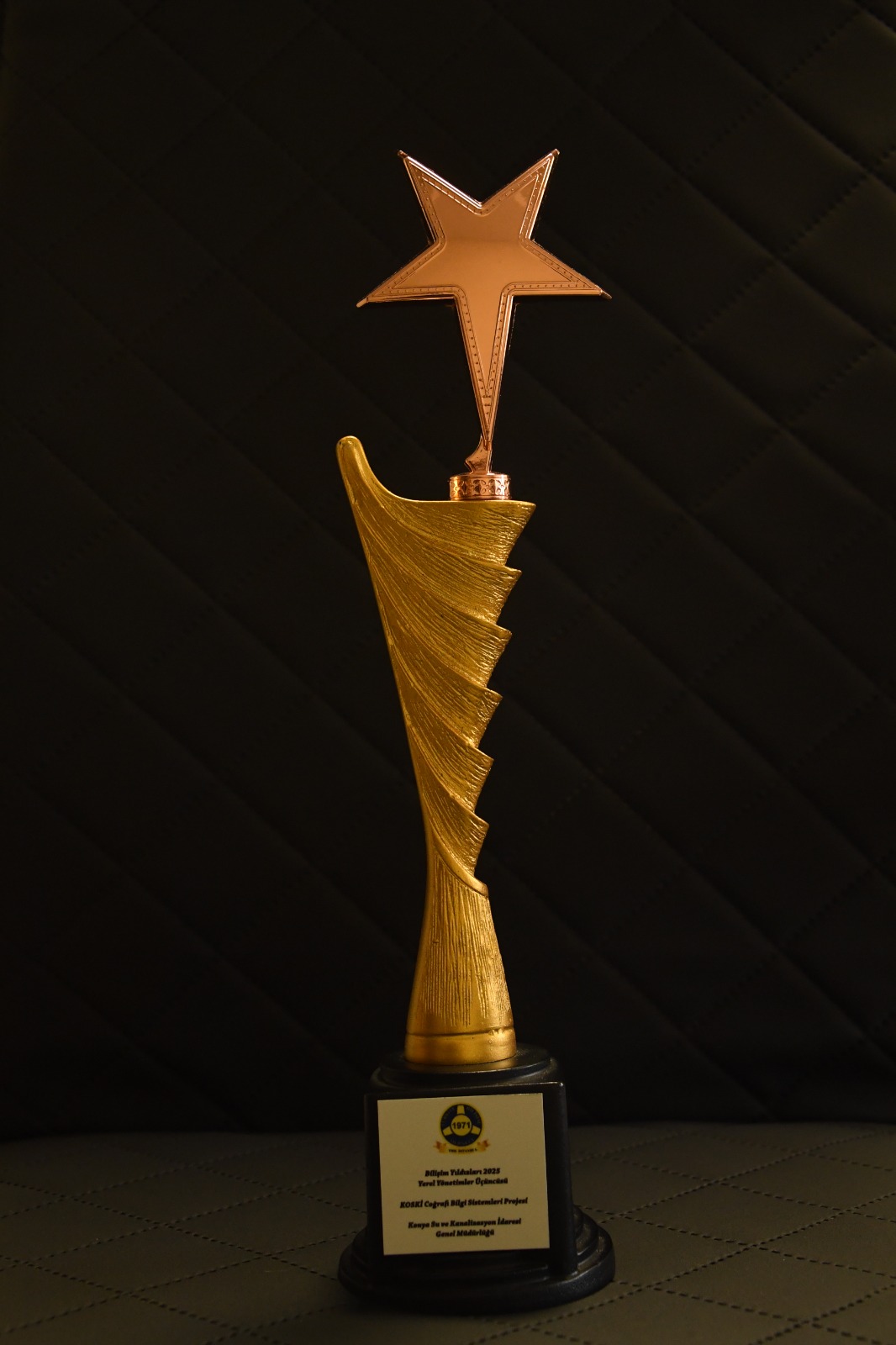 KOSKİ’NİN YERLİ VE MİLLİ CBS PROJESİNE “BİLİŞİM YILDIZLARI 2025” ÖDÜLÜ