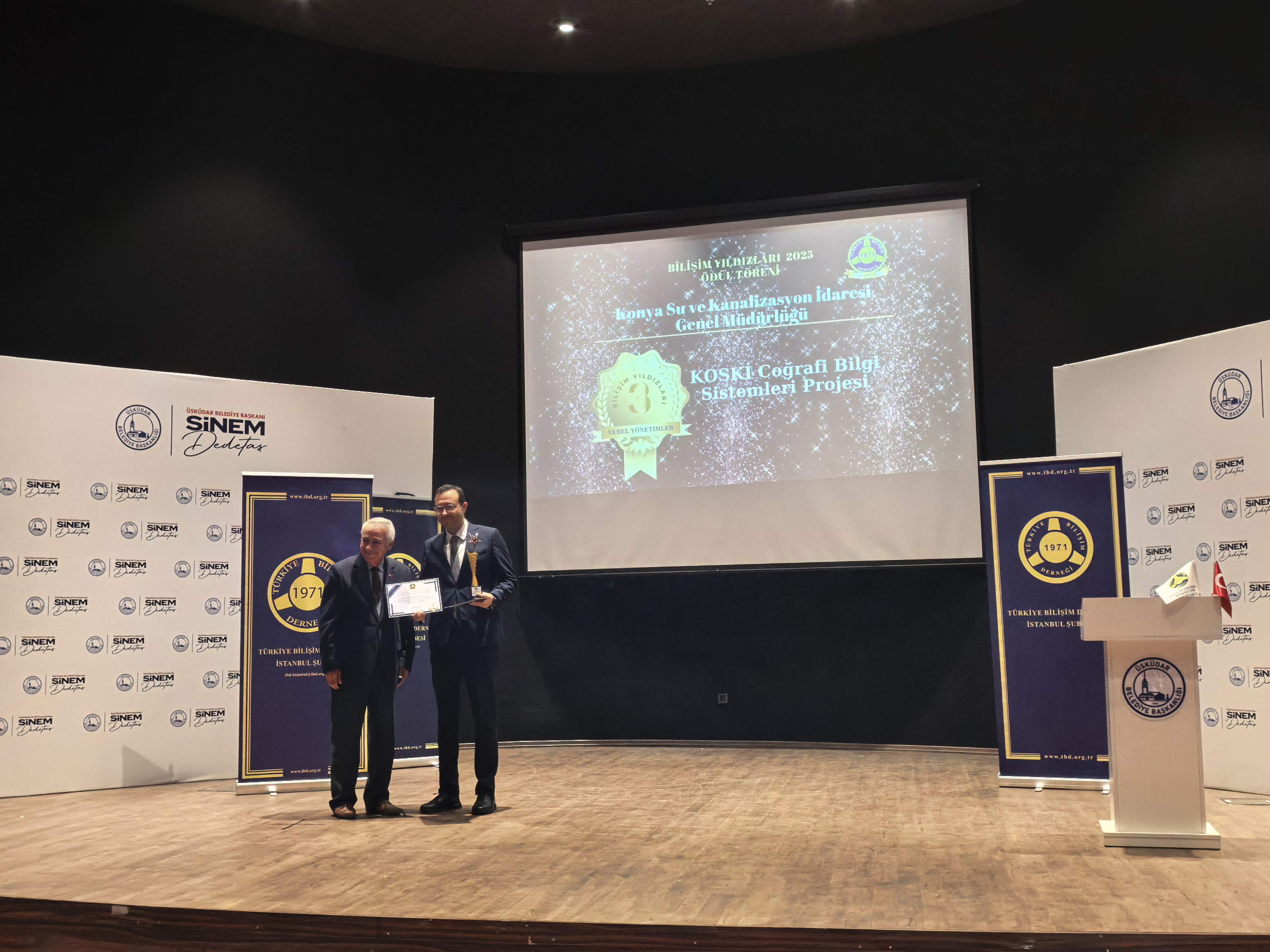 KOSKİ’NİN YERLİ VE MİLLİ CBS PROJESİNE “BİLİŞİM YILDIZLARI 2025” ÖDÜLÜ