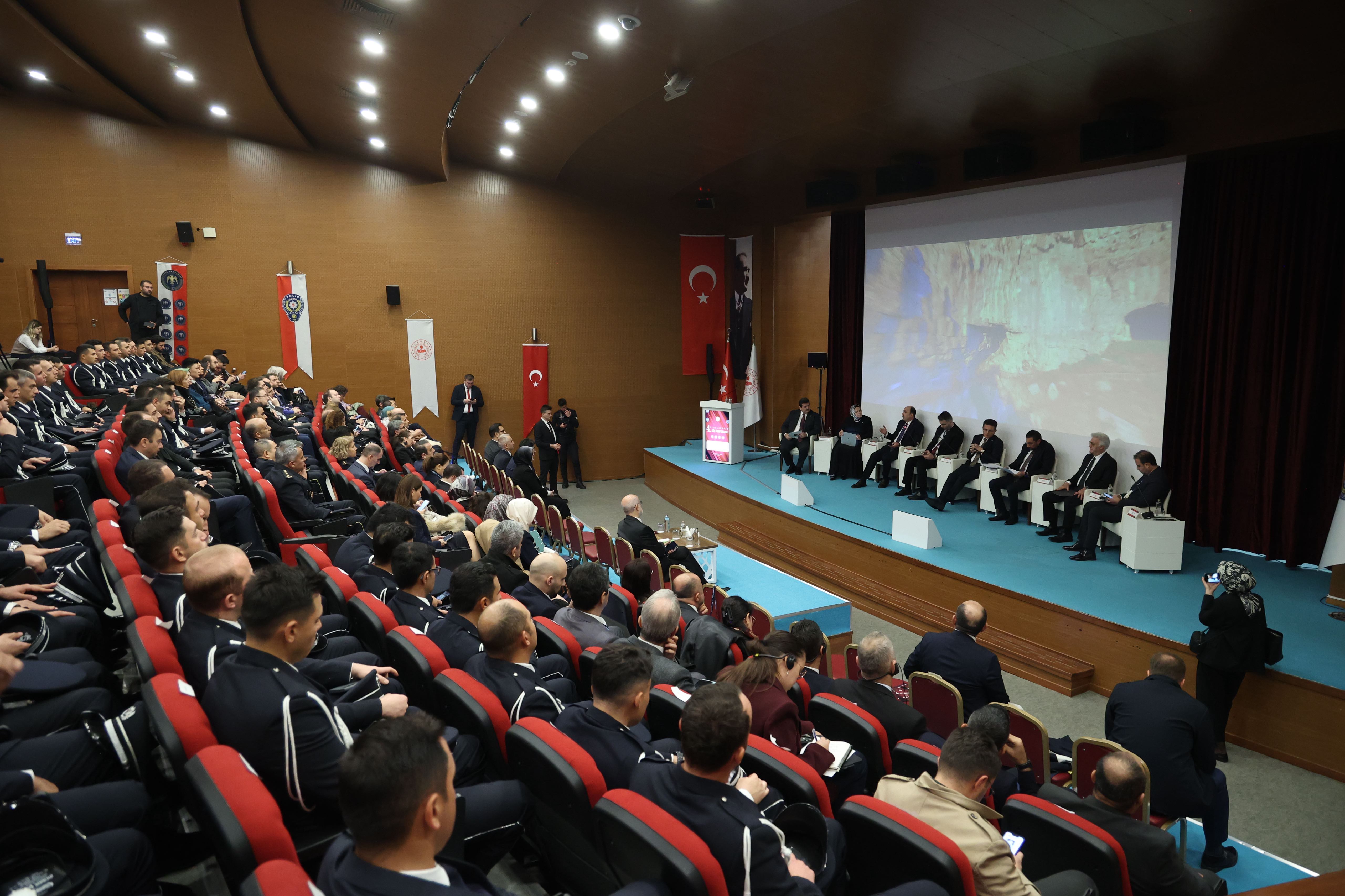 BAŞKAN ALTAY 4. ULUSLARARASI GÖÇ KONFERANSI’NA KATILDI