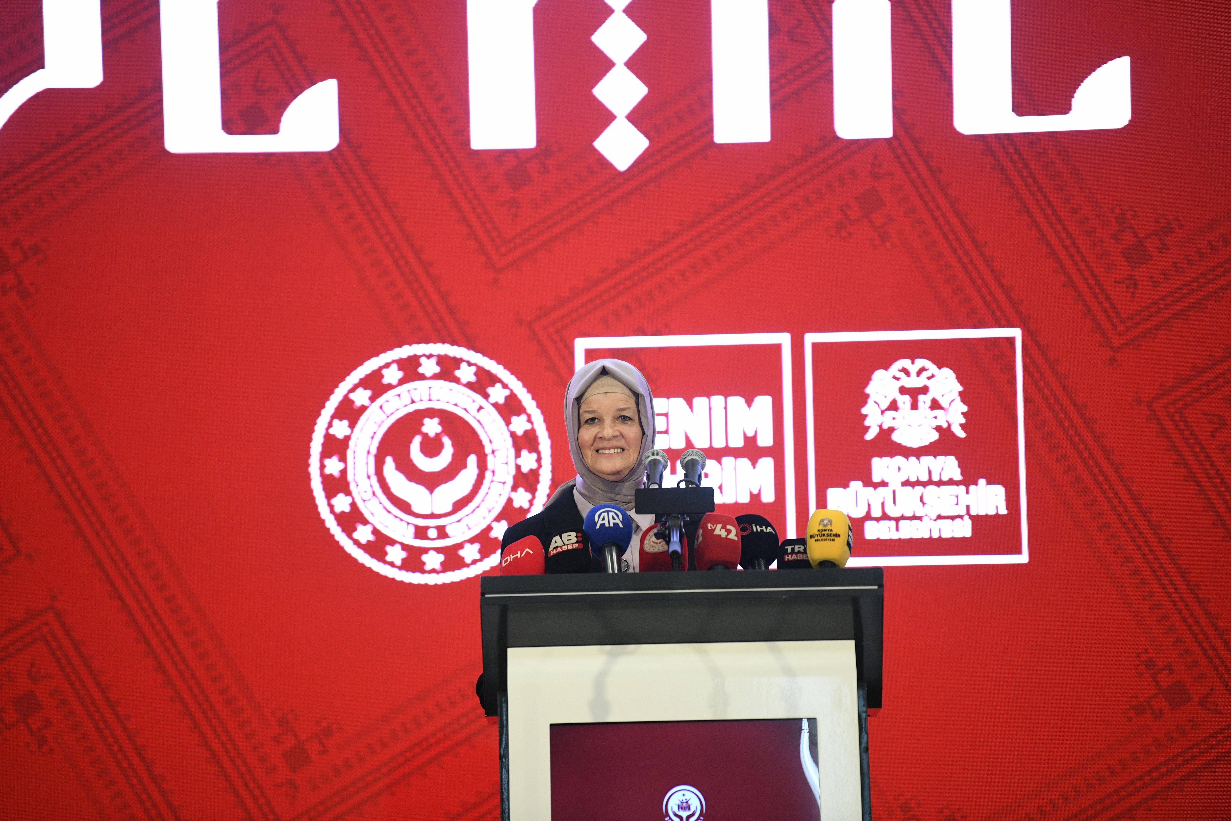 BAKAN GÖKTAŞ: “KONYA AİLE DOSTU ŞEHİRCİLİK ANLAYIŞINDA ÖRNEK GÖSTERİLECEK BİR TECRÜBEYE SAHİP”