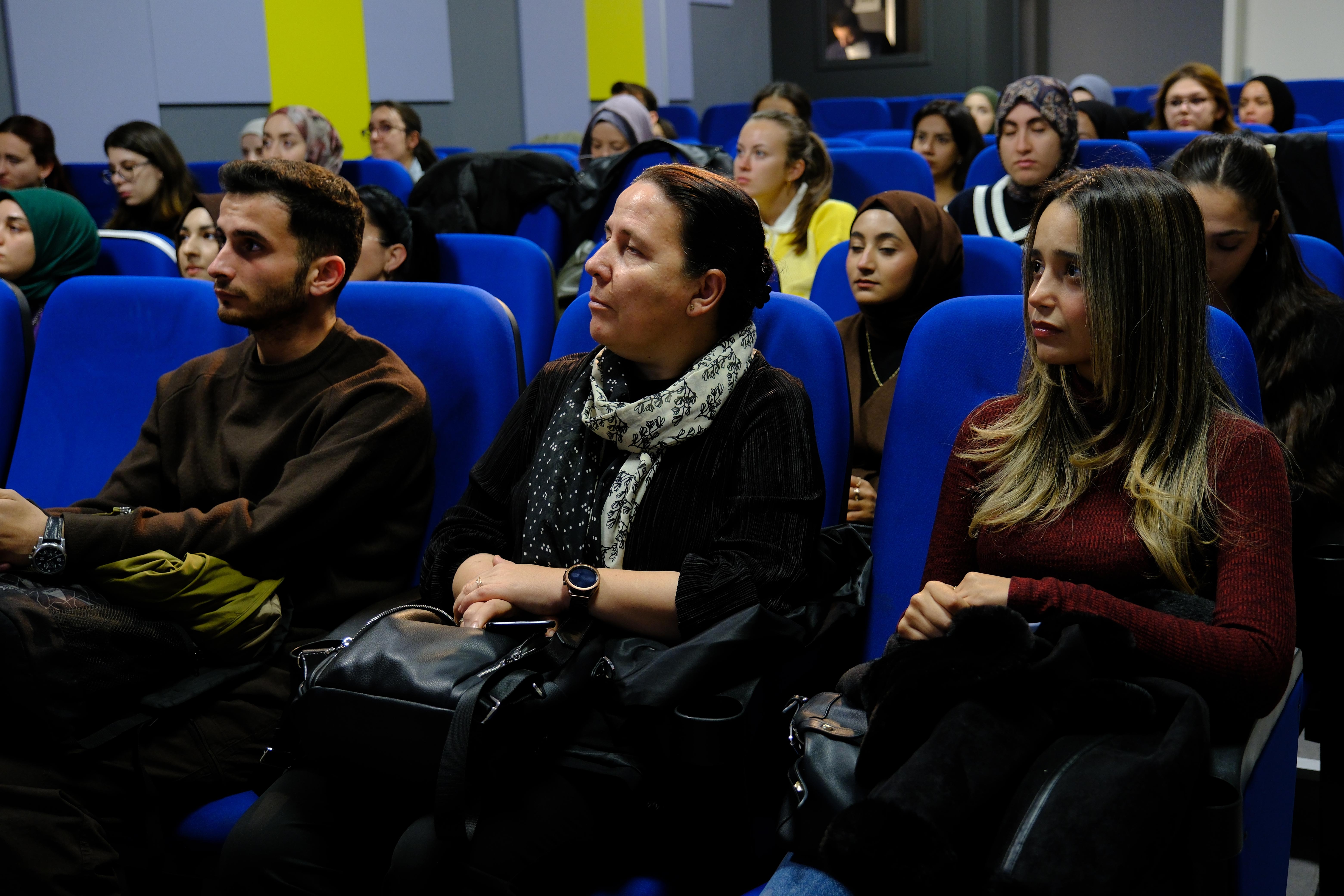 KONYA BÜYÜKŞEHİR GENÇLİK MECLİSİ GENÇLER İÇİN ETKİNLİKLER DÜZENLEMEYE DEVAM EDİYOR