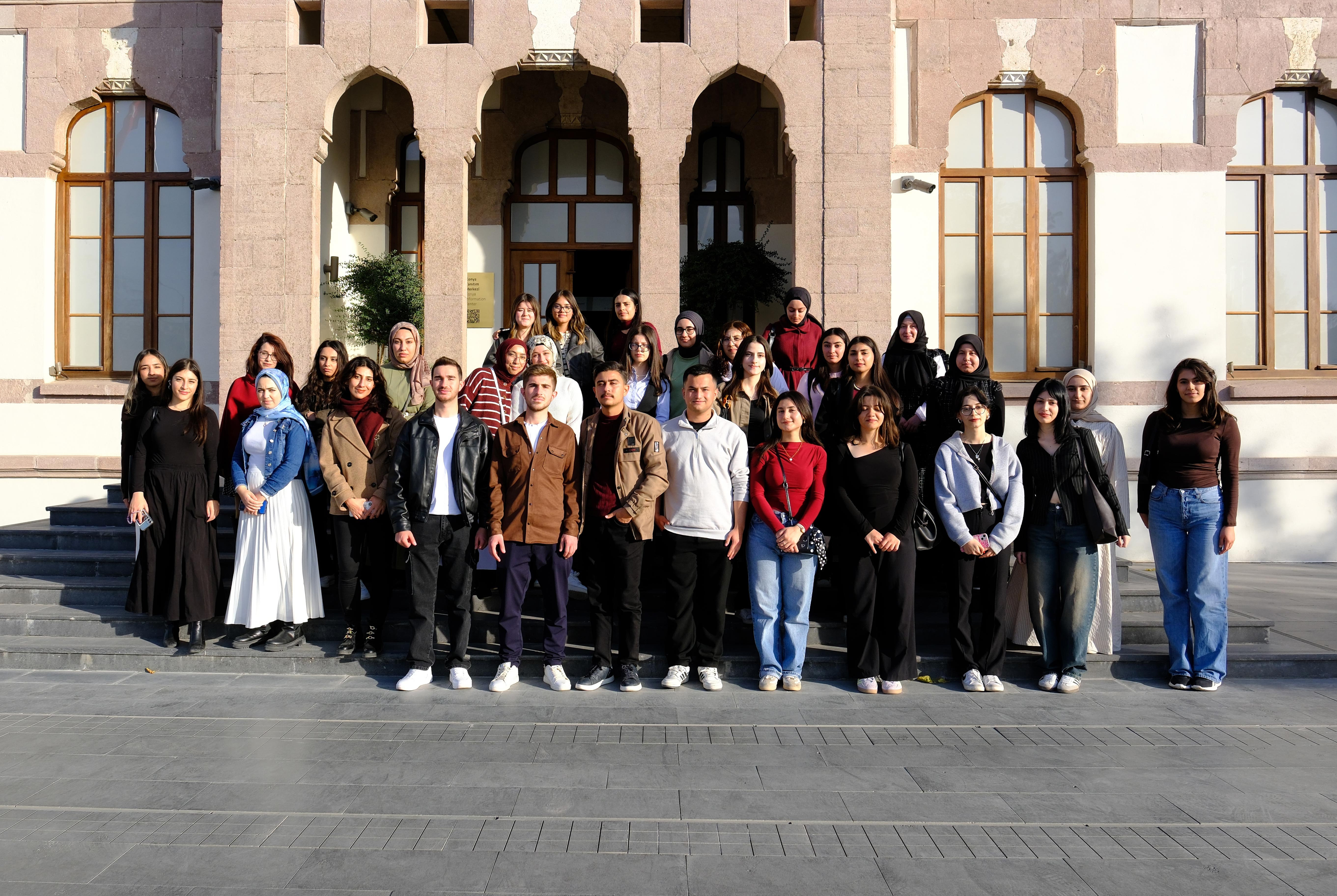 KONYA BÜYÜKŞEHİR GENÇLİK MECLİSİ GENÇLER İÇİN ETKİNLİKLER DÜZENLEMEYE DEVAM EDİYOR