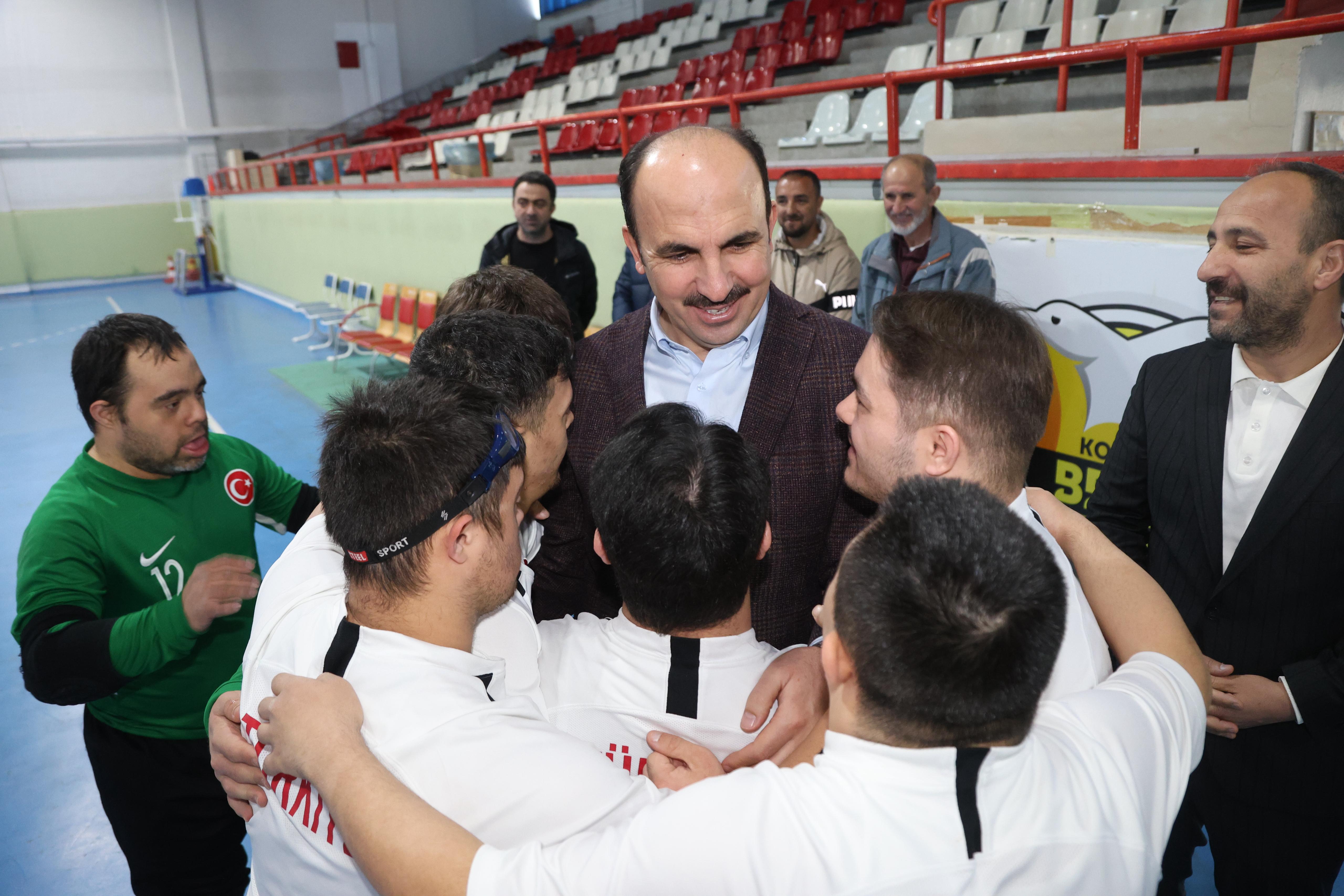 BAŞKAN ALTAY: “ÖZEL GEREKSİNİMLİ KARDEŞLERİMİZİN BAŞARI VE CESARETİNİN HERKESE İLHAM KAYNAĞI OLMASINI DİLİYORUM”