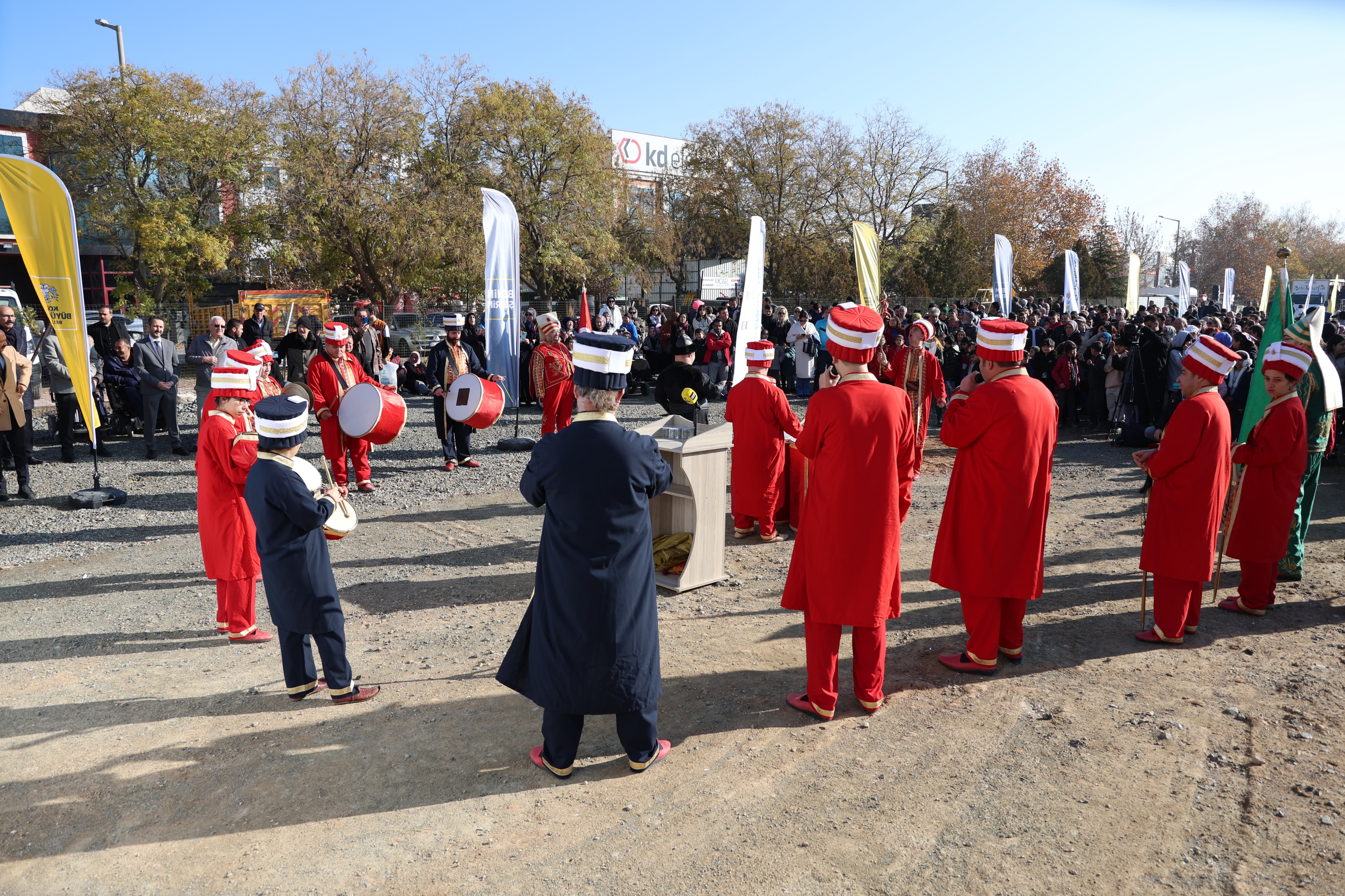 KONYA BÜYÜKŞEHİR ÖZEL ÖĞRENCİLER FİDAN DİKİM ETKİNLİĞİ DÜZENLEDİ