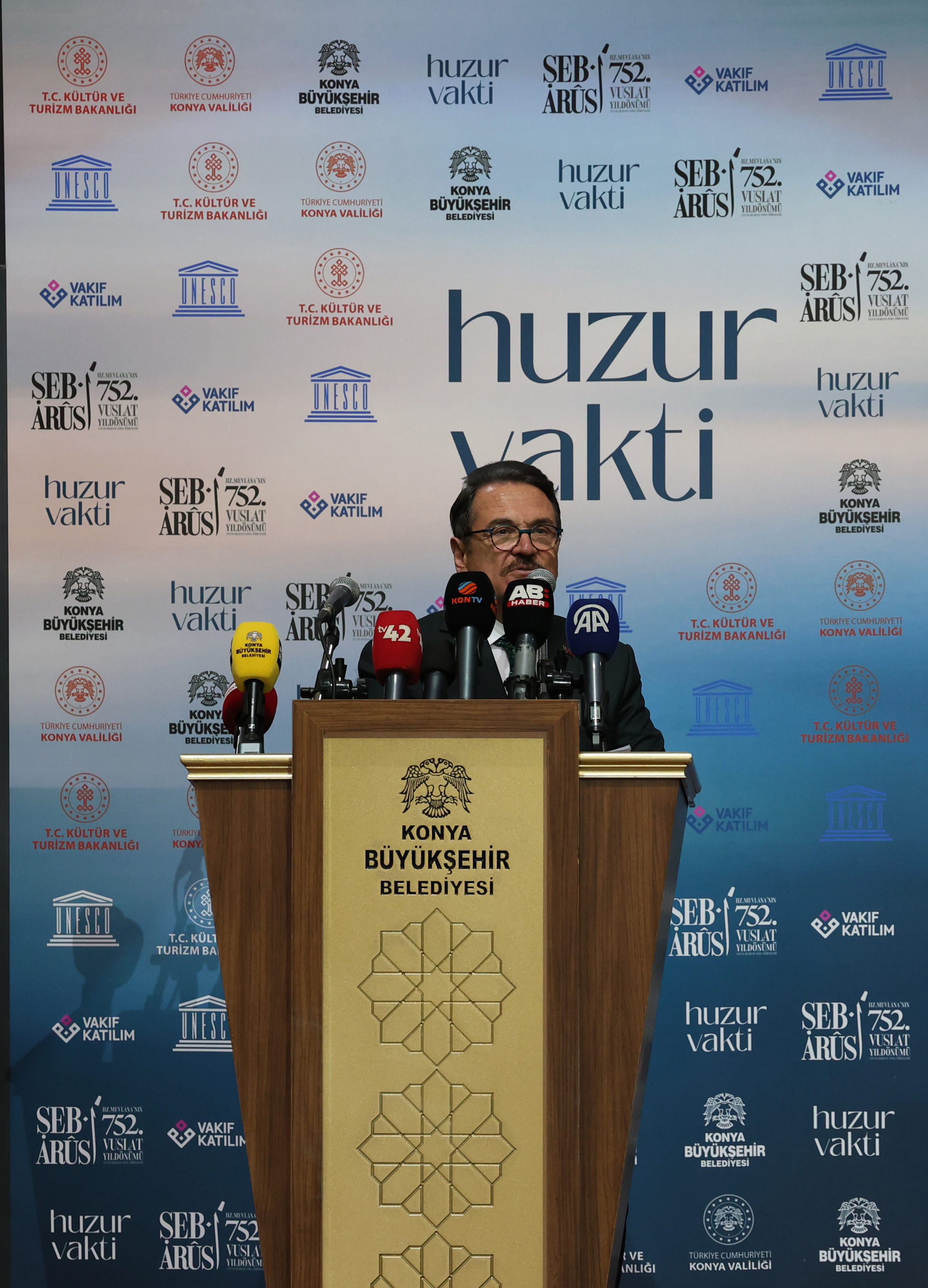 HAZRETİ MEVLANA'NIN 752. VUSLAT YIL DÖNÜMÜ ANMA ETKİNLİKLERİ “HUZUR VAKTİ” TEMASIYLA BAŞLADI