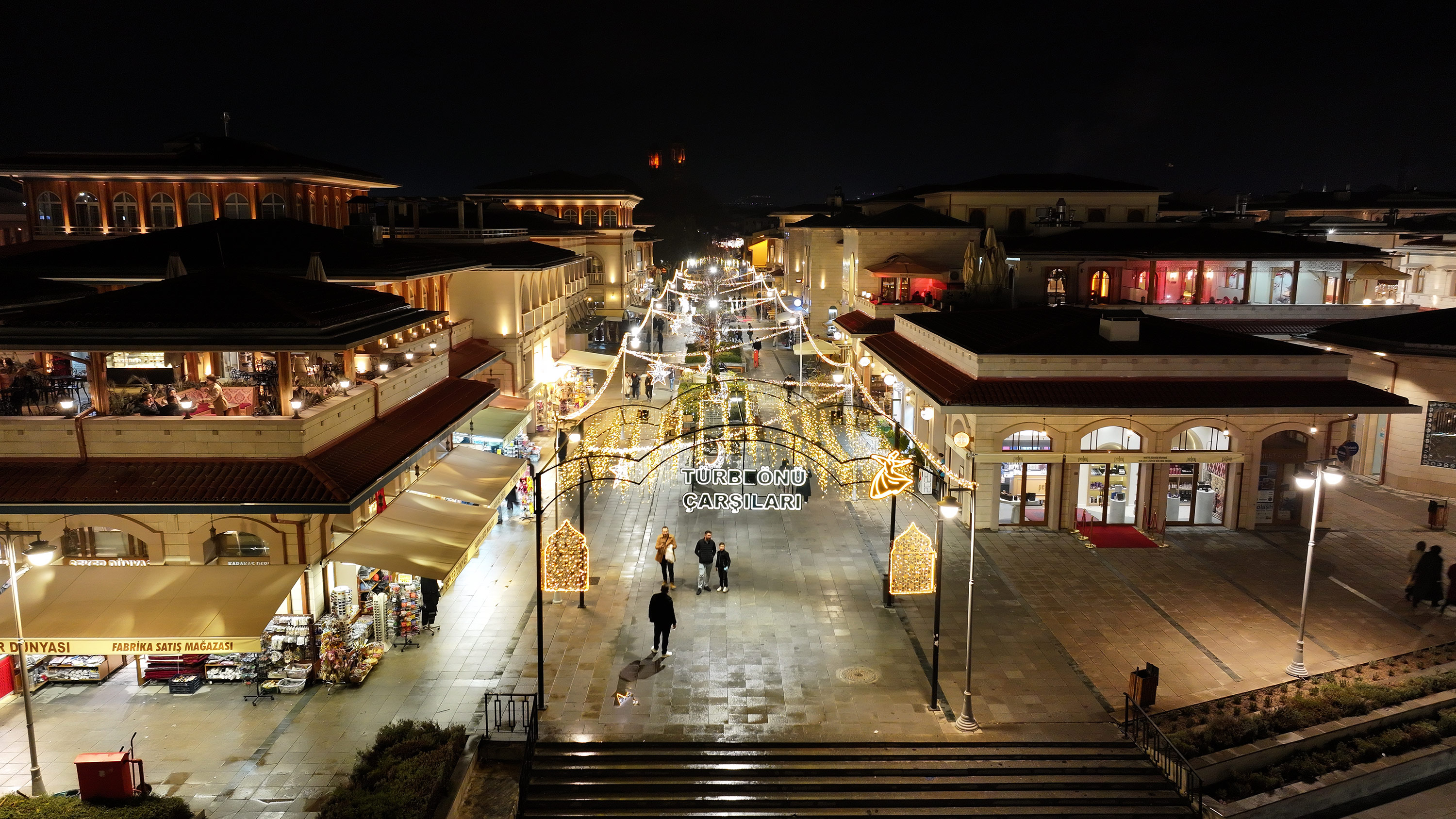 KONYA BÜYÜKŞEHİR’İN ŞEB-İ ARUS HAFTASINA ÖZEL AYDINLATMALARI ŞEHRİ RENKLENDİRDİ