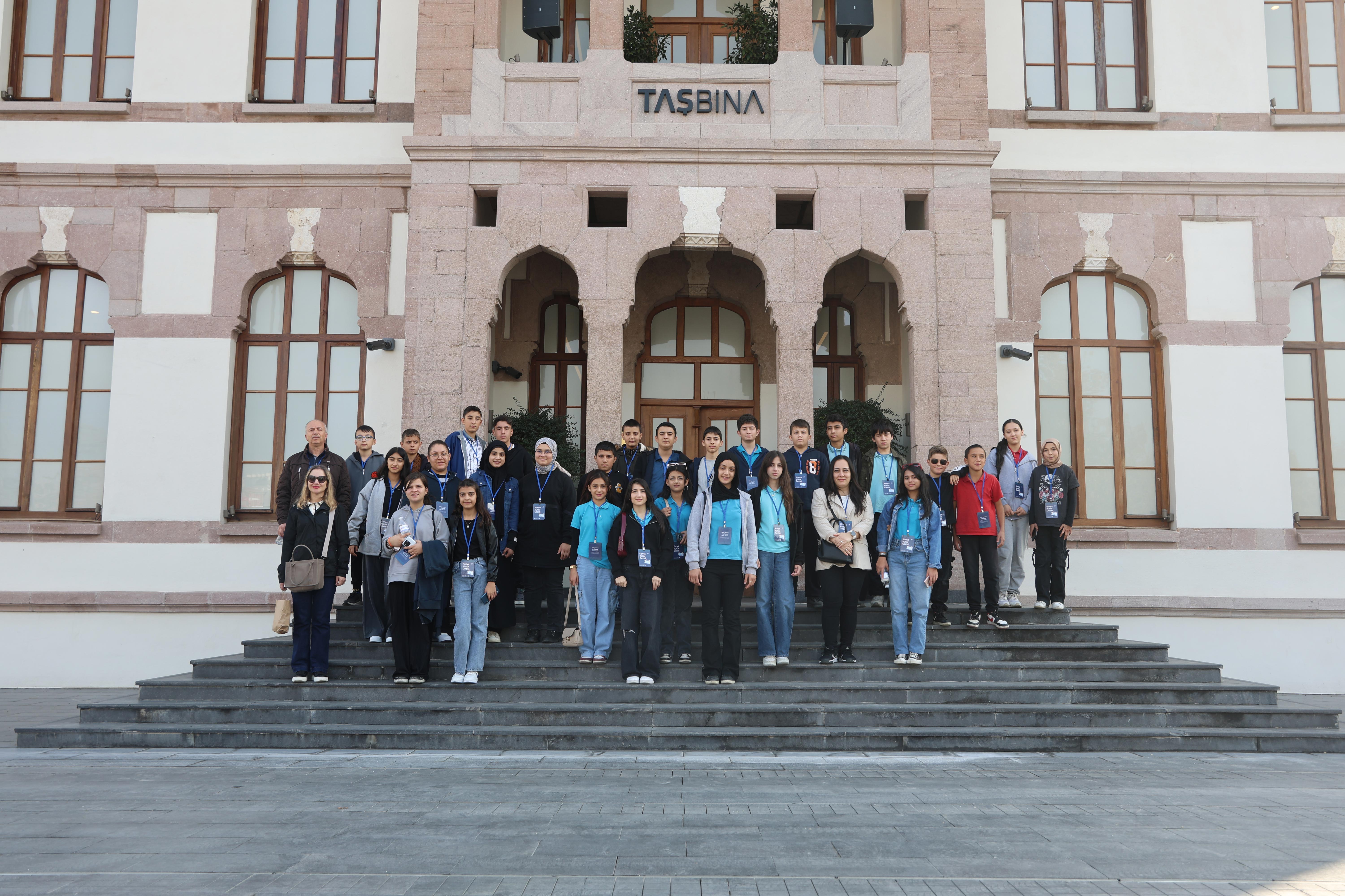 İLÇELERDEKİ 7. SINIF ÖĞRENCİLERİ KONYA’NIN KÜLTÜREL MİRASINI YAKINDAN TANIYOR