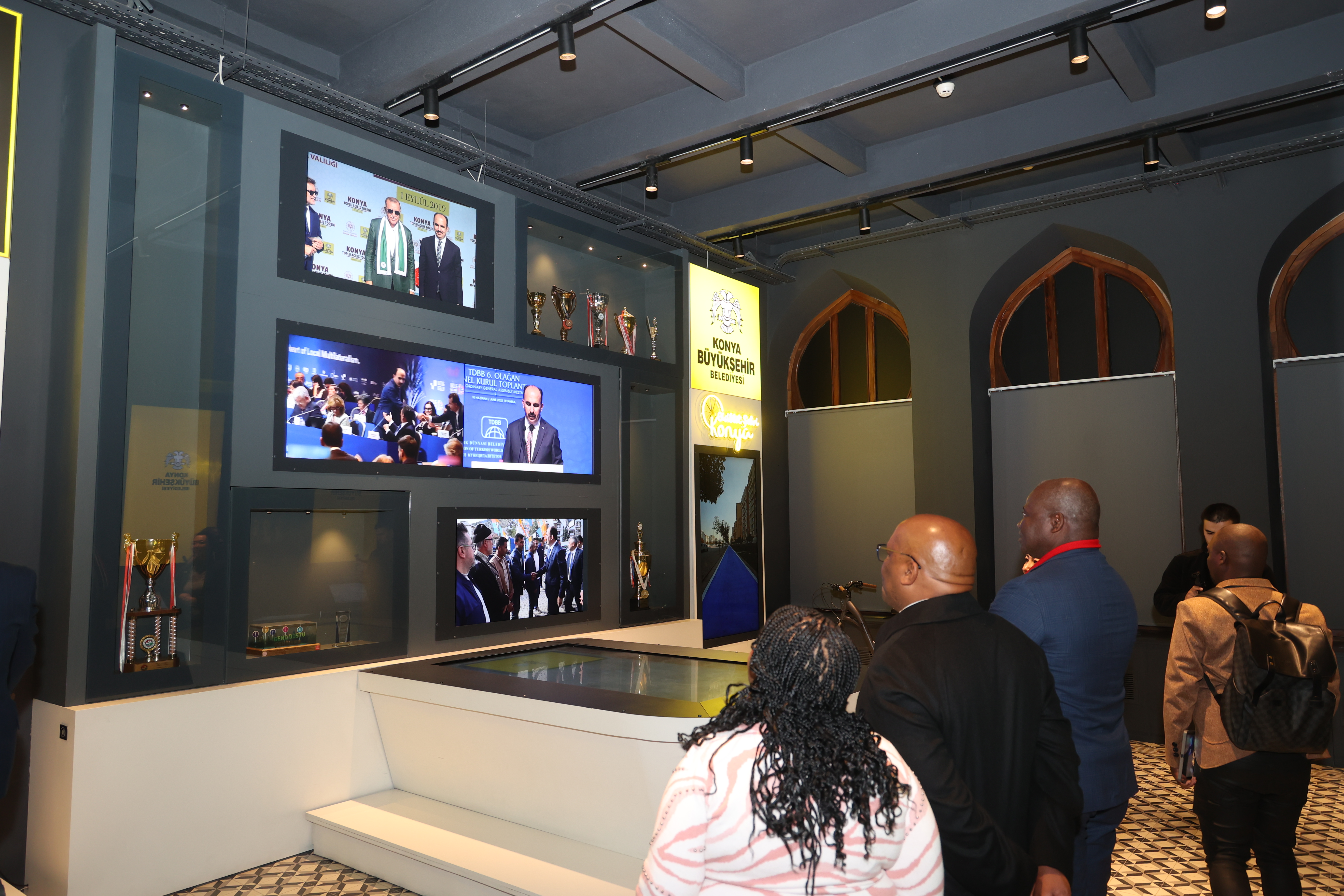 GÜNEY AFRİKA YEREL YÖNETİMLER BİRLİĞİ BAŞKANI STOFİLE, BAŞKAN ALTAY’I ZİYARET ETTİ