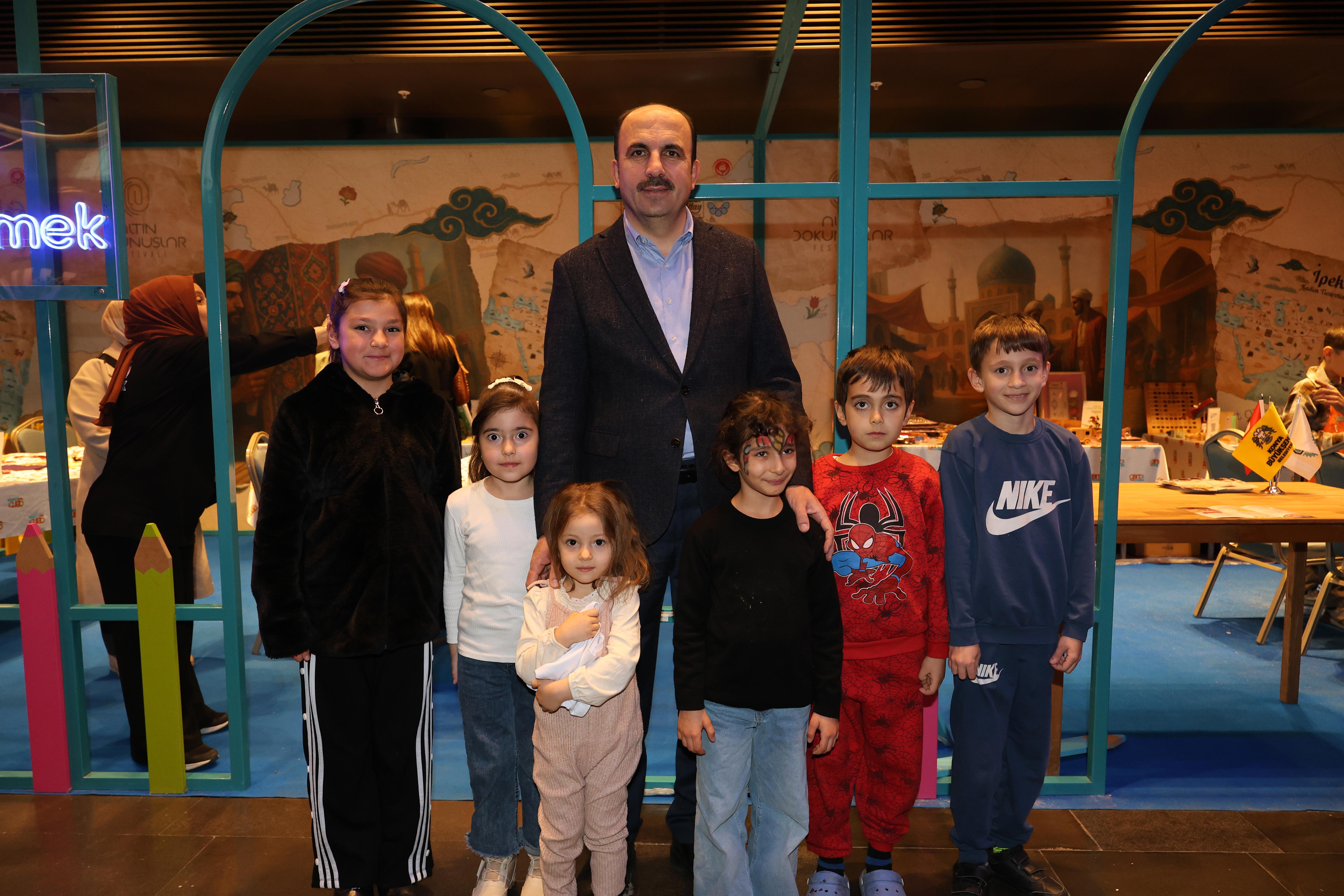 BAŞKAN ALTAY 17. ALTIN DOKUNUŞLAR FESTİVALİ’NE KATILAN HERKESE TEŞEKKÜR ETTİ