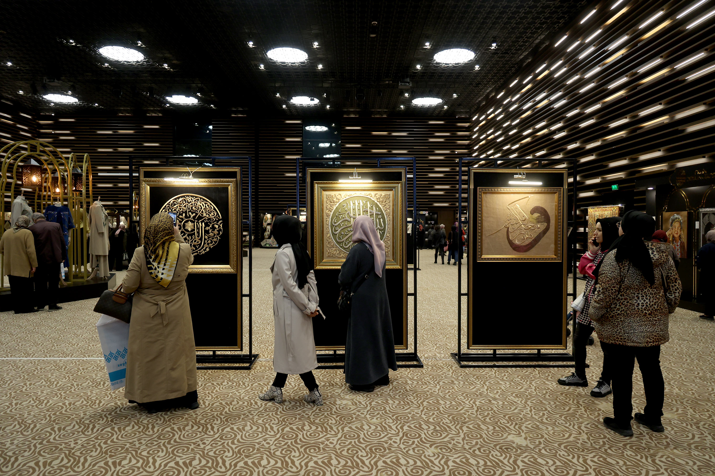 BAŞKAN ALTAY 17. ALTIN DOKUNUŞLAR FESTİVALİ’NE KATILAN HERKESE TEŞEKKÜR ETTİ