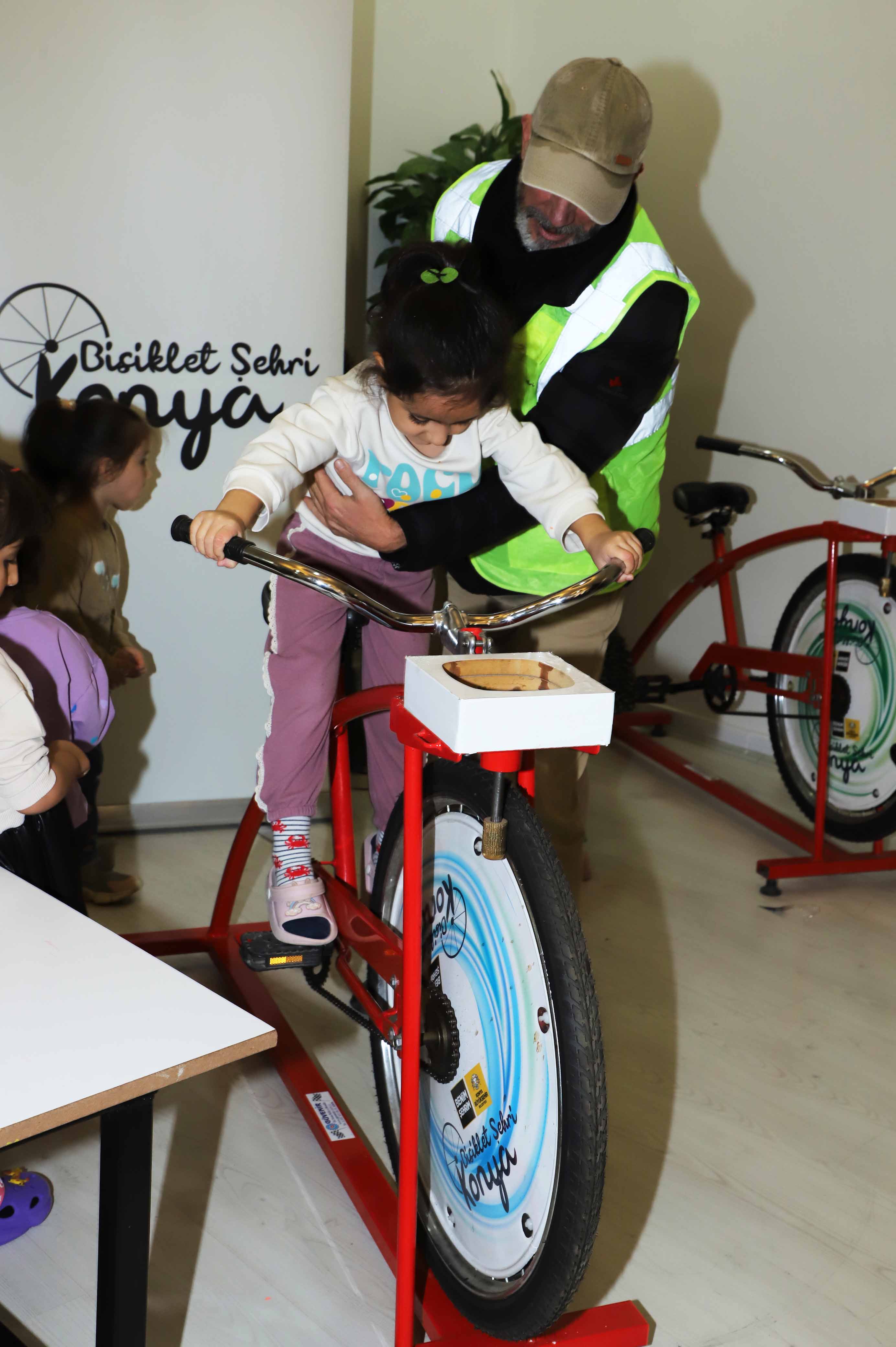 BÜYÜKŞEHİR, AVRUPA BİSİKLET BAŞKENTİ KONYA’DA ANAOKULLARINDA BİSİKLET ETKİNLİKLERİ BAŞLATTI