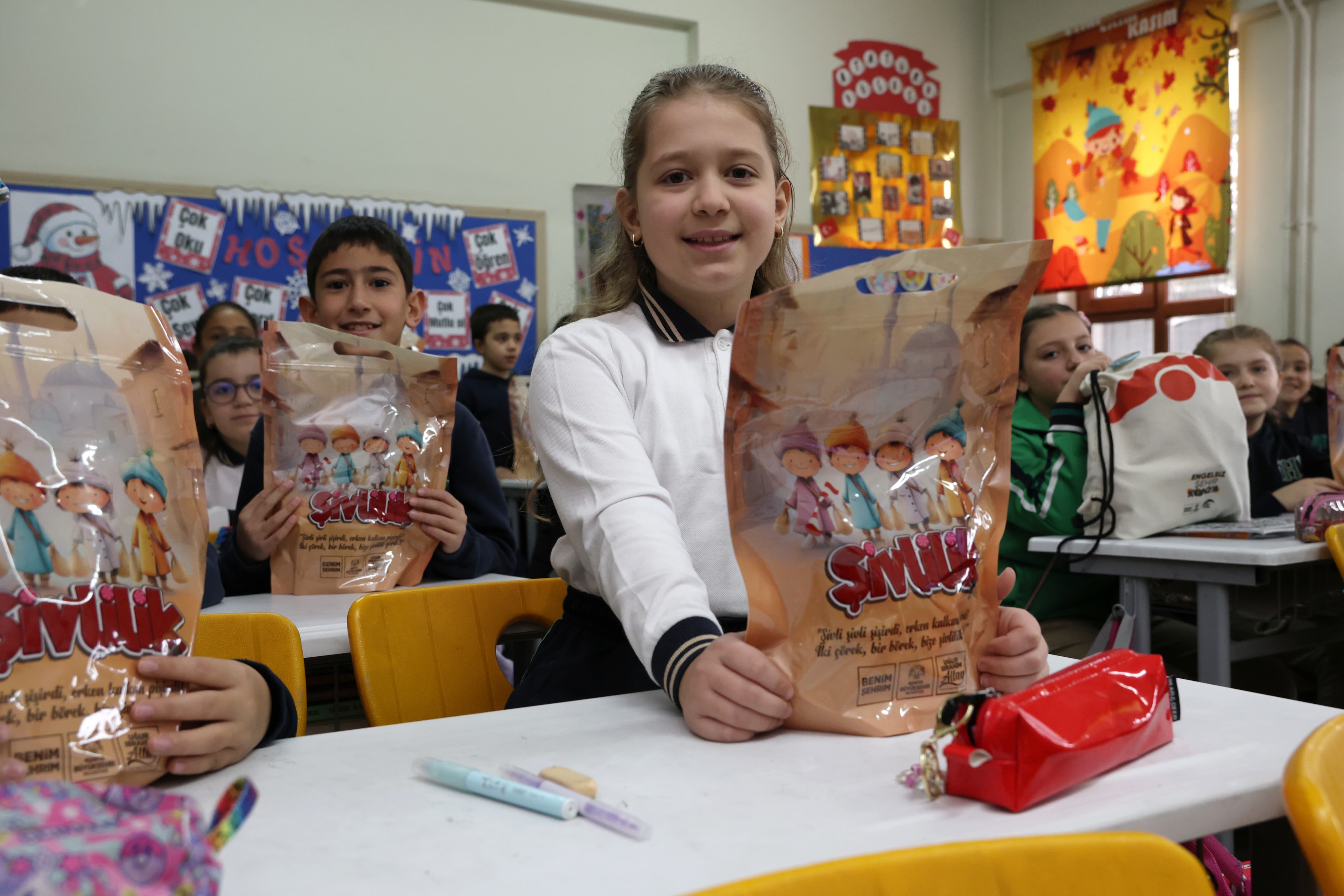 BAŞKAN ALTAY 31 İLÇEDEKİ 220 BİN ÇOCUĞA ŞİVLİLİK MUTLULUĞU YAŞATTI