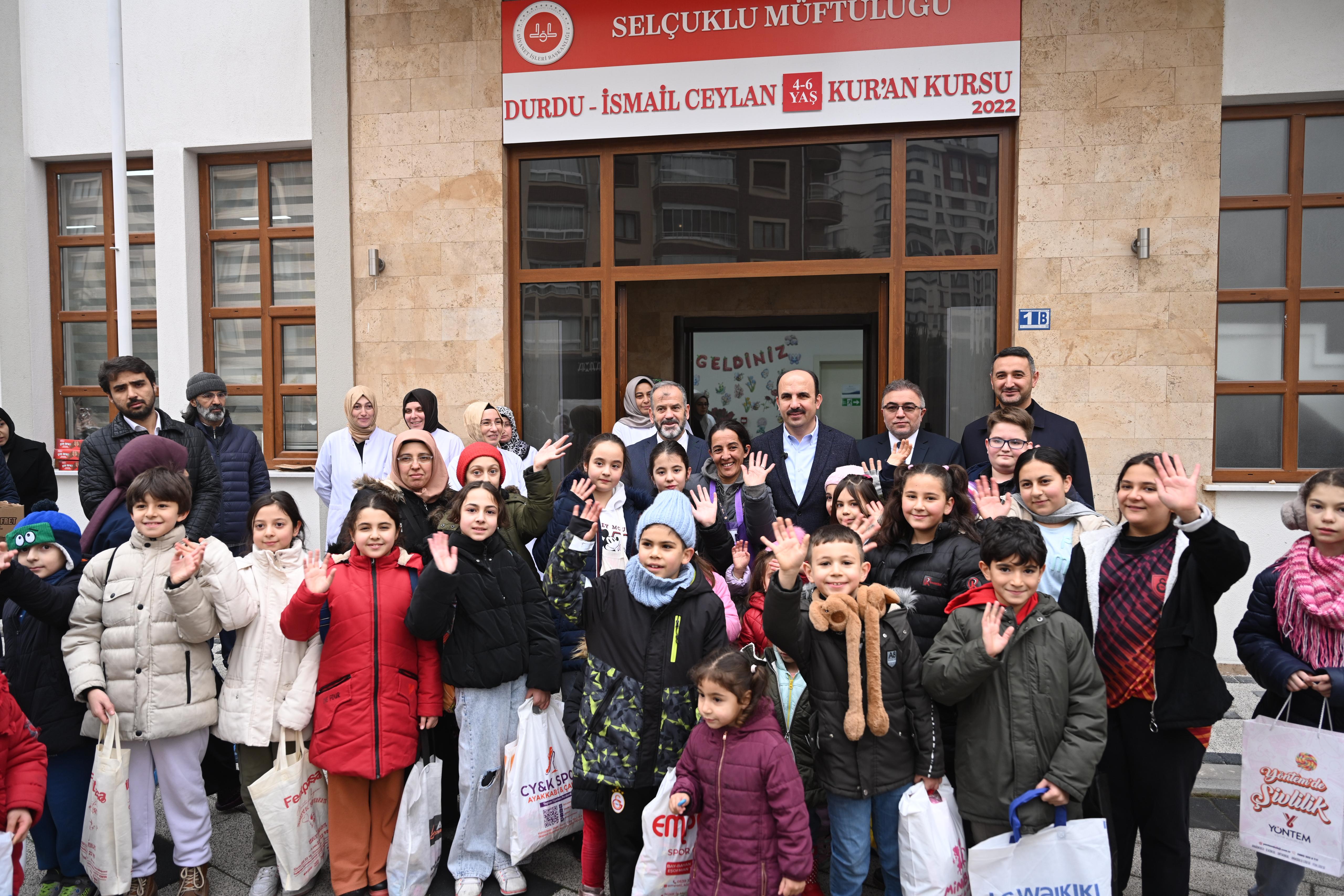 BAŞKAN ALTAY ÇOCUKLARIN “ŞİVLİLİK” COŞKUSUNA EŞLİK ETTİ