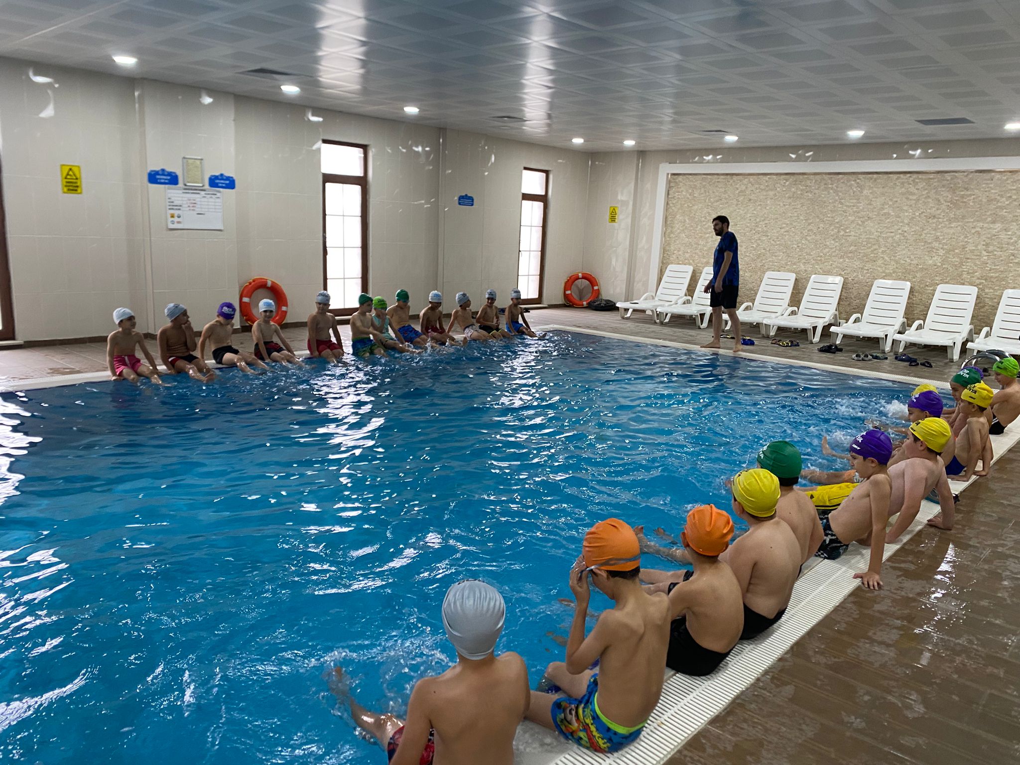 BAŞKAN ALTAY: “20 İLÇEDE 15 BİN ÇOCUĞUMUZ ‘YÜZME BİLMEYEN KALMASIN’ EĞİTİMLERİNE KATILIYOR”