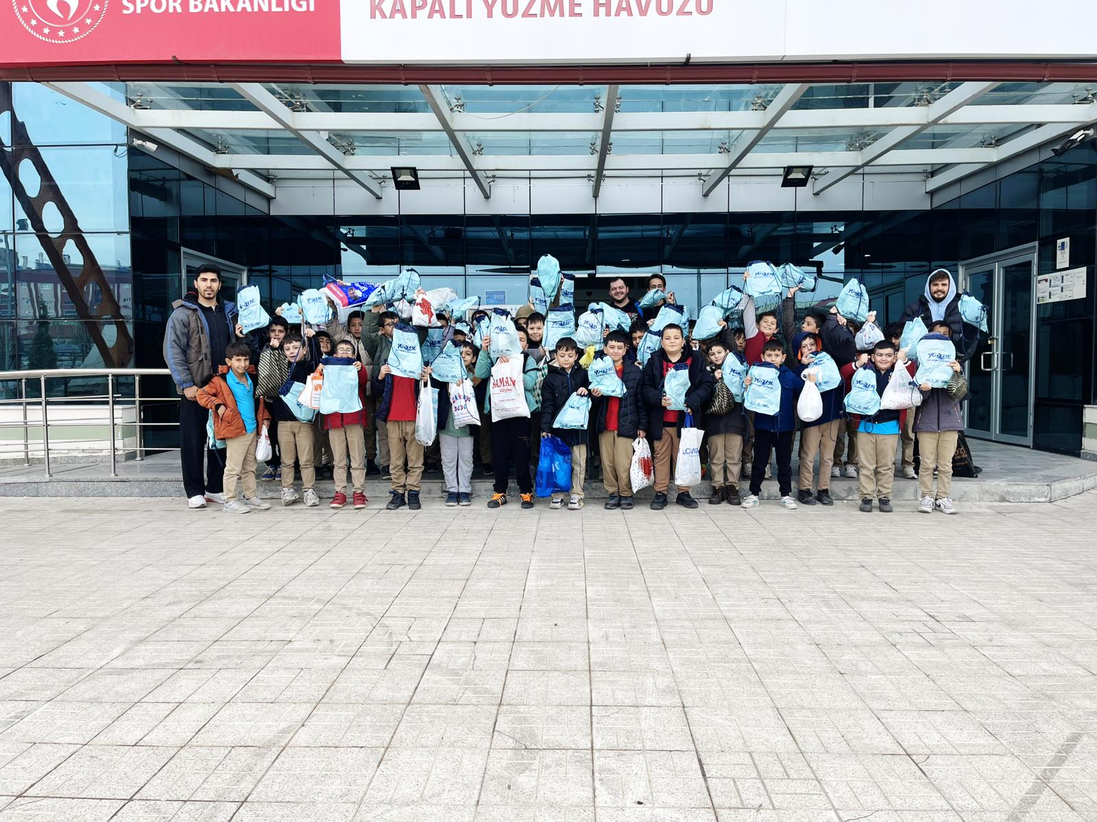 BAŞKAN ALTAY: “20 İLÇEDE 15 BİN ÇOCUĞUMUZ ‘YÜZME BİLMEYEN KALMASIN’ EĞİTİMLERİNE KATILIYOR”