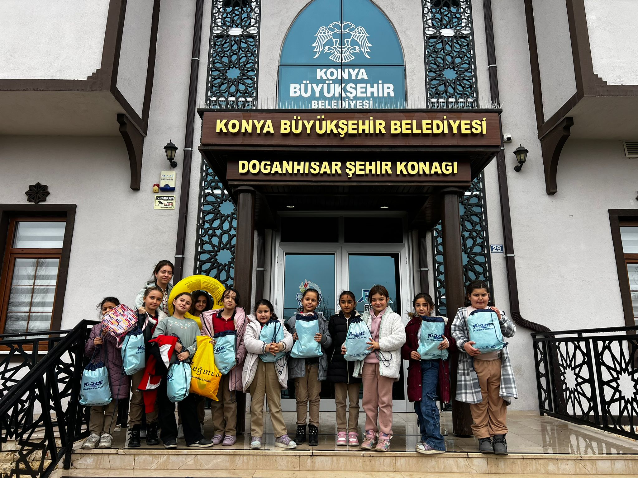 BAŞKAN ALTAY: “20 İLÇEDE 15 BİN ÇOCUĞUMUZ ‘YÜZME BİLMEYEN KALMASIN’ EĞİTİMLERİNE KATILIYOR”