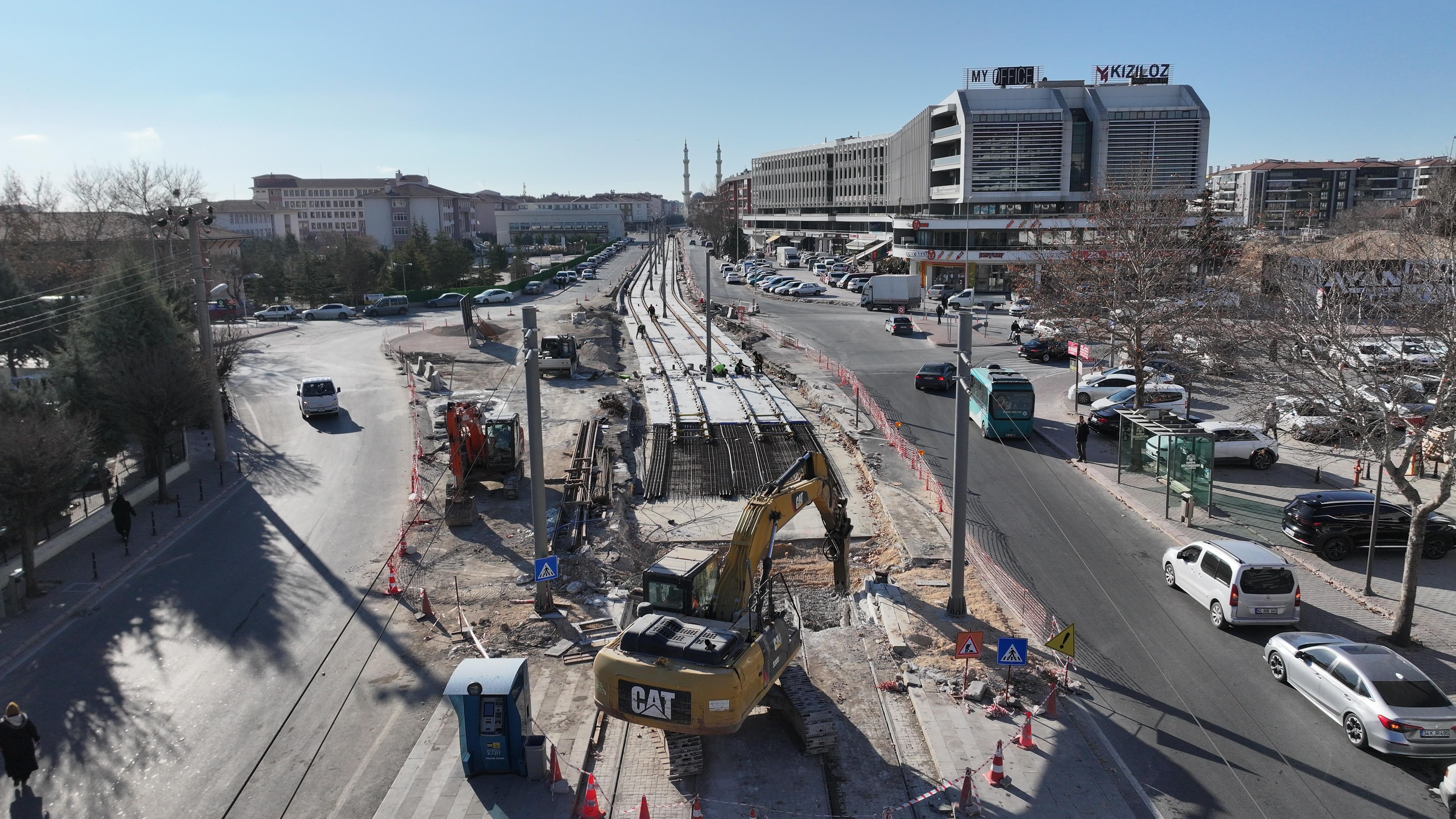 BAŞKAN ALTAY: “BÜTÜN GÜCÜMÜZLE ŞEHRİMİZİN RAYLI SİSTEM AĞINI GÜÇLENDİRMEYE GAYRET EDİYORUZ”