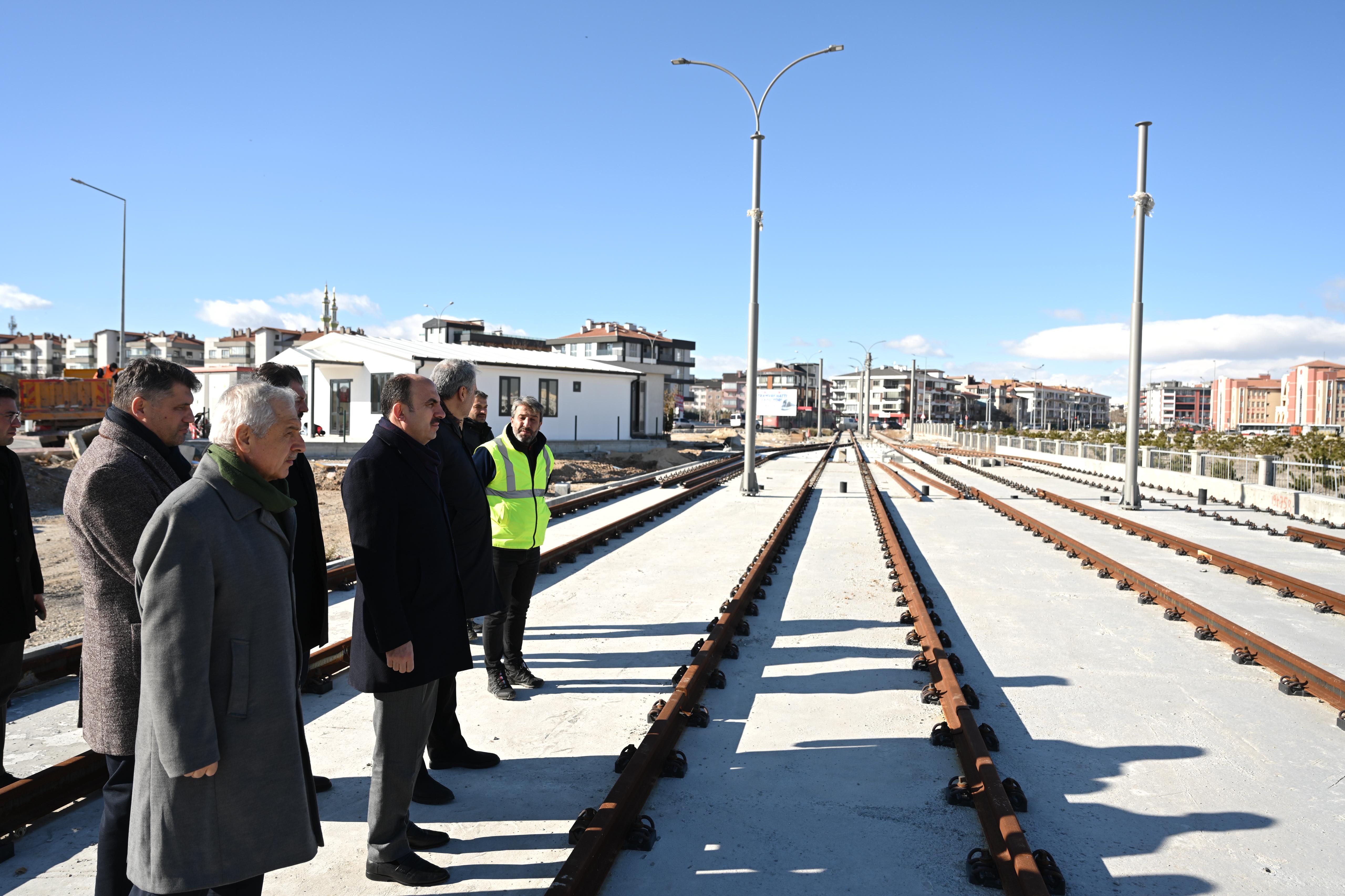 BAŞKAN ALTAY: “BÜTÜN GÜCÜMÜZLE ŞEHRİMİZİN RAYLI SİSTEM AĞINI GÜÇLENDİRMEYE GAYRET EDİYORUZ”