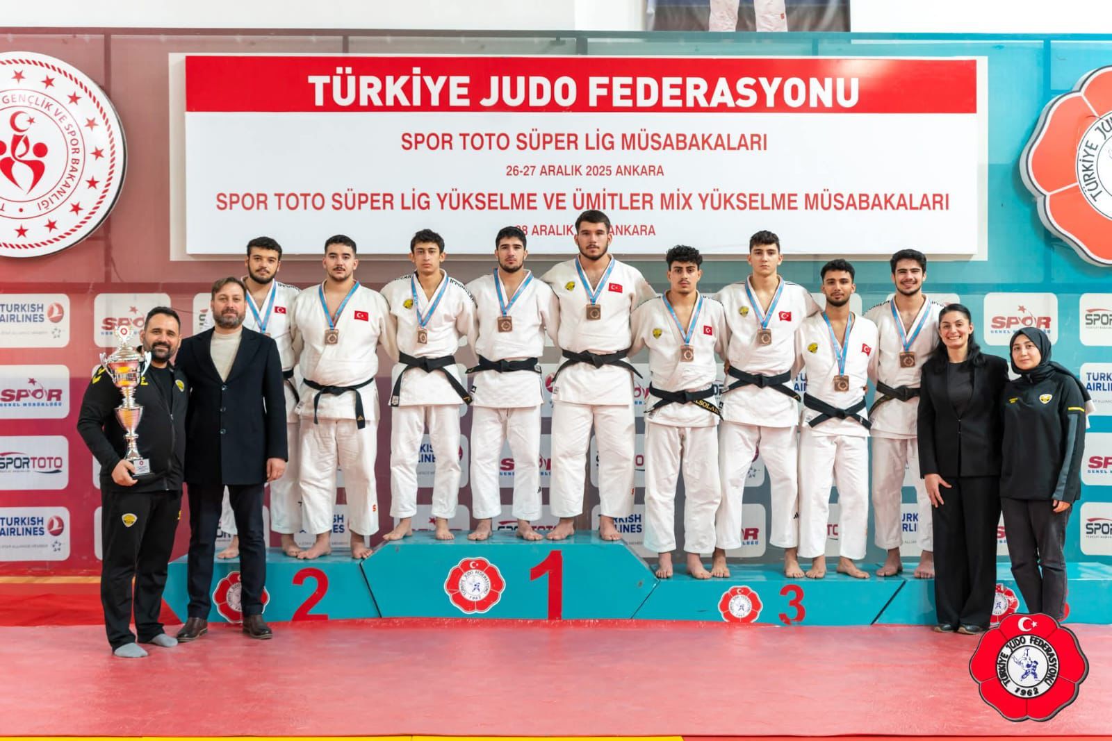 JUDODA TARİHİ BAŞARI
