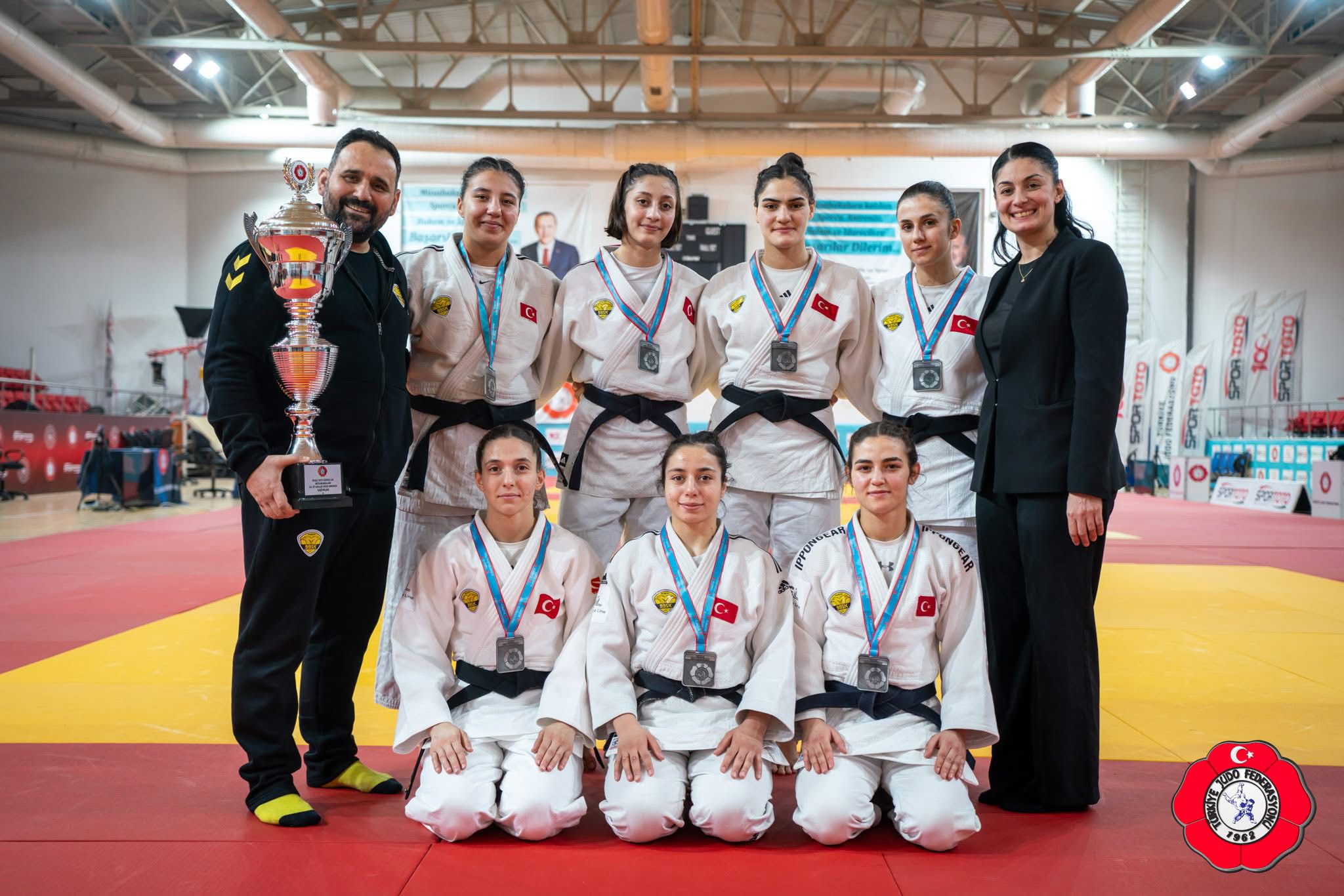 JUDODA TARİHİ BAŞARI