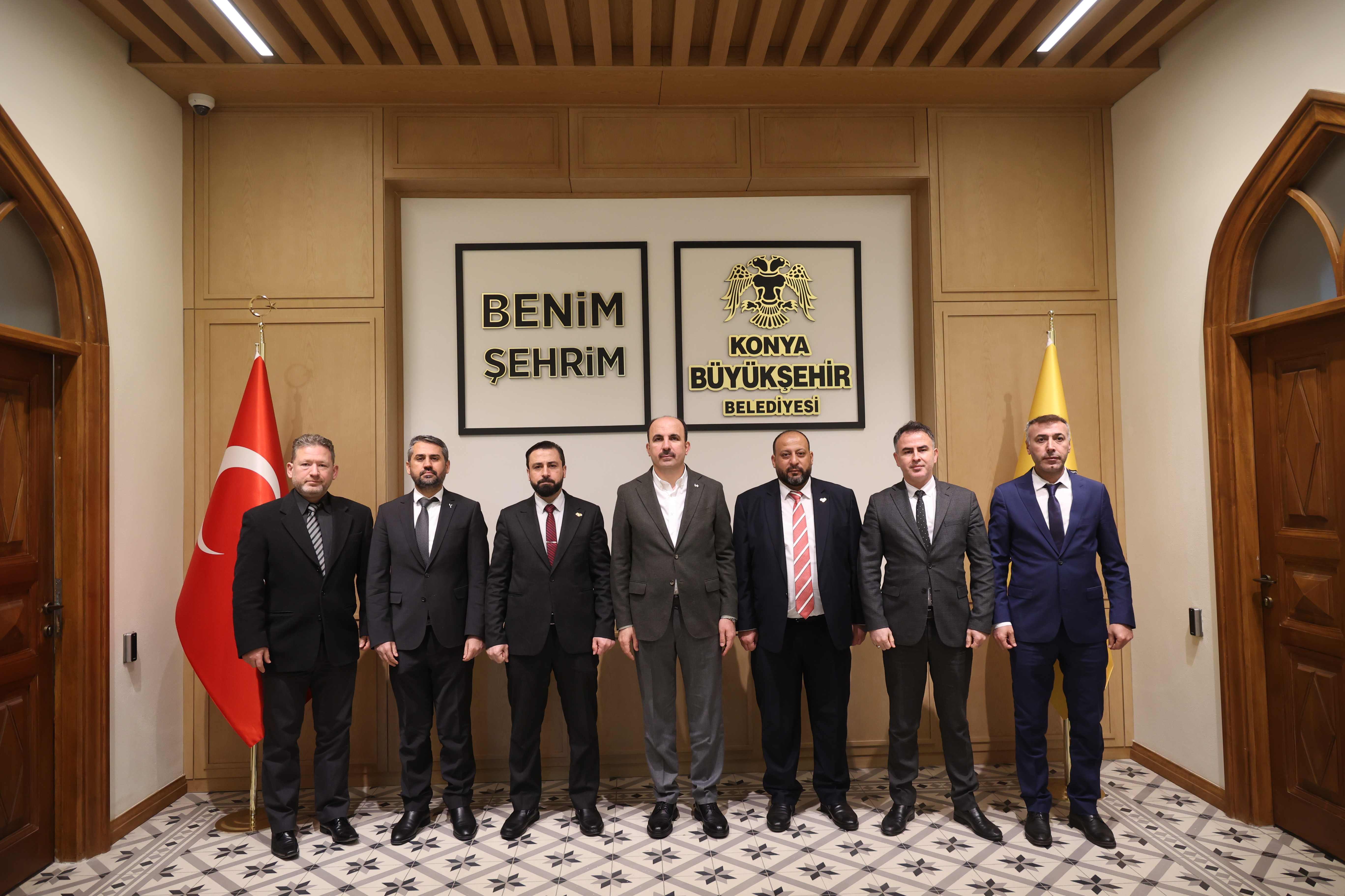 SURİYELİ HEYET BAŞKAN ALTAY’I ZİYARET ETTİ, “KONYA MODELİ BELEDİYECİLİK” HİZMETLERİNİ İNCELEDİ