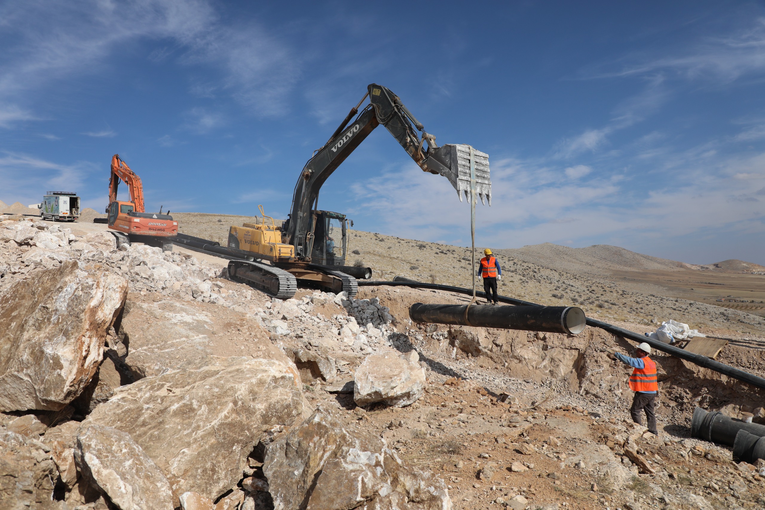 KONYA BÜYÜKŞEHİR’DEN 282 KM YENİ SU VE KANALİZASYON ŞEBEKESİ