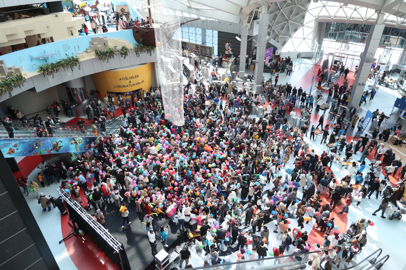 BAŞKAN ALTAY: “TÜRKİYE’NİN EN BÜYÜĞÜ OLAN KONYA BİLİM MERKEZİ 2025’TE 722 BİN ZİYARETÇİ AĞIRLADI”